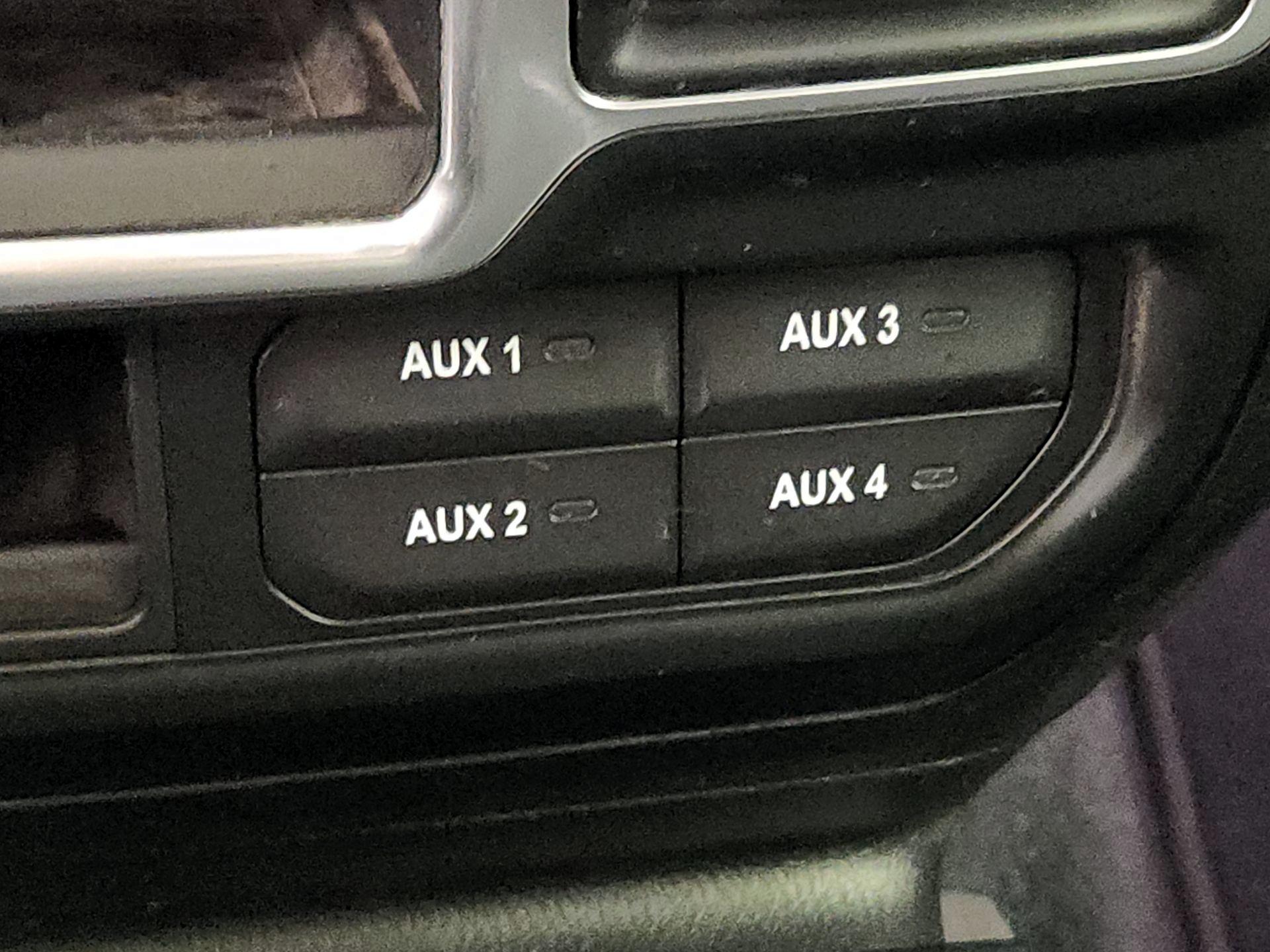 Thumbnail: 2018 Jeep Wrangler - 19