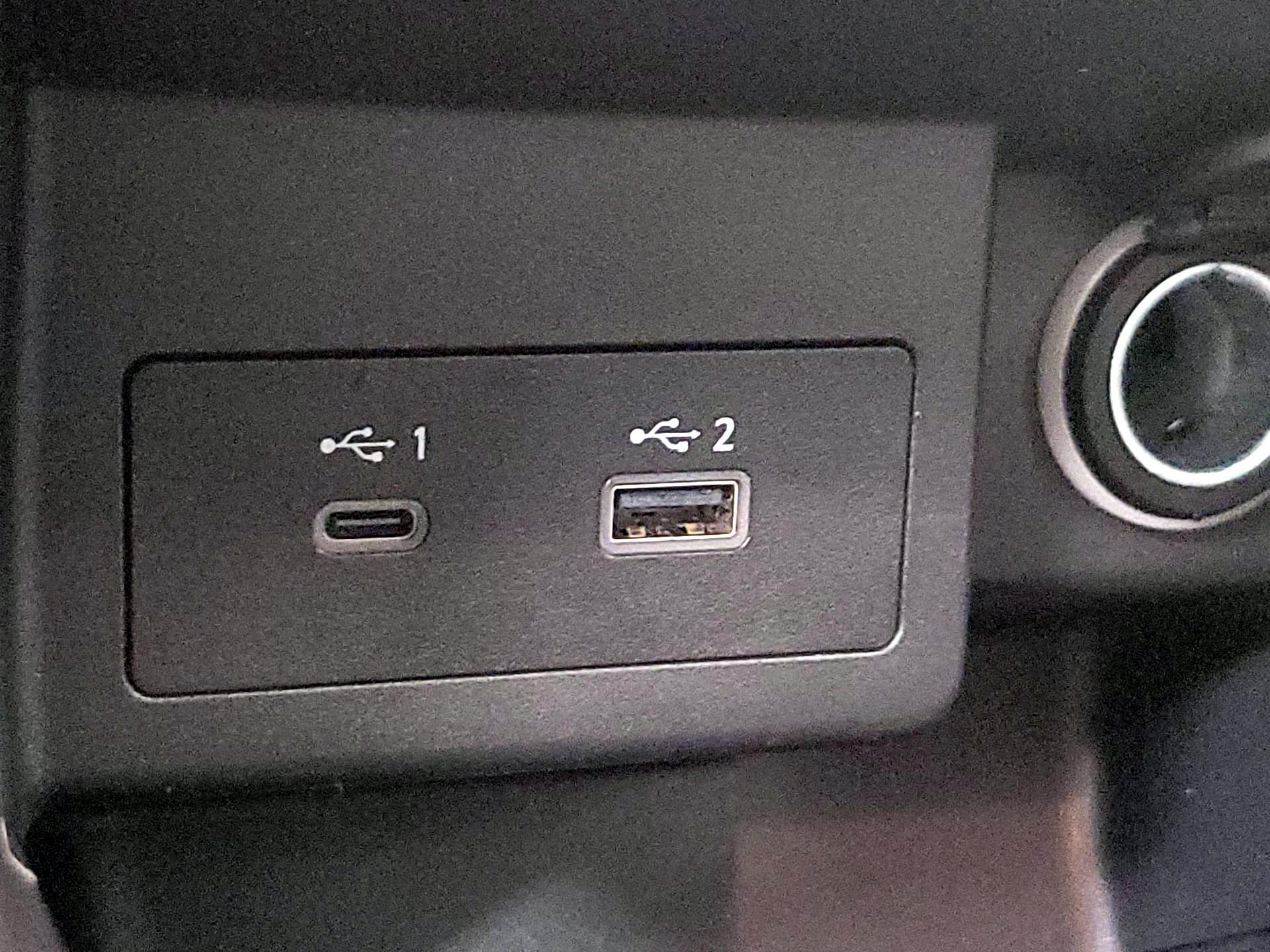 Thumbnail: 2024 Nissan Kicks - 18