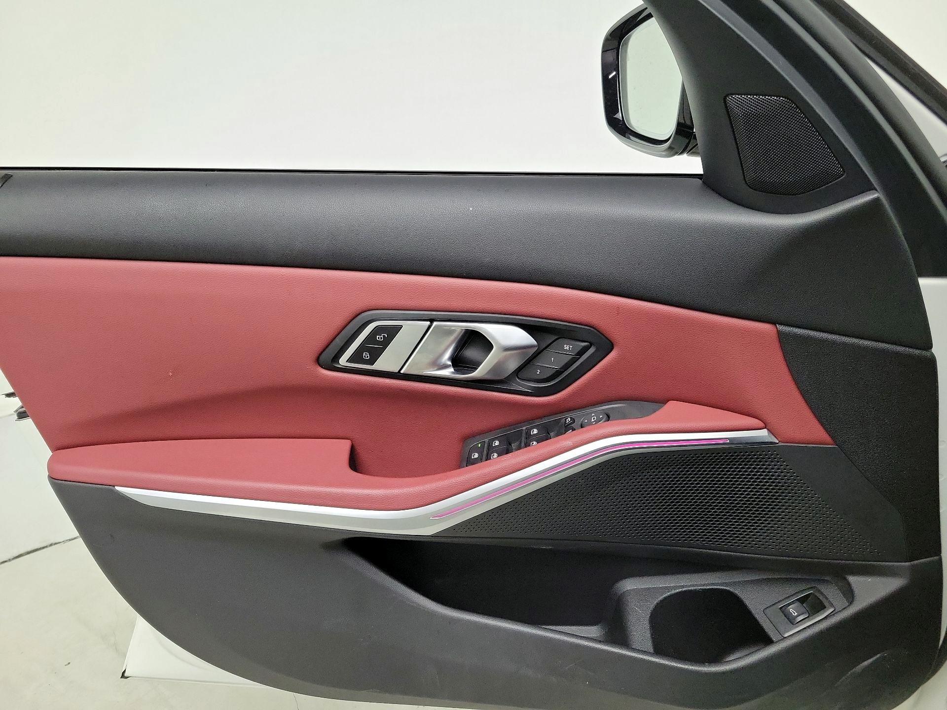 Thumbnail: 2023 BMW 3 Series - 12