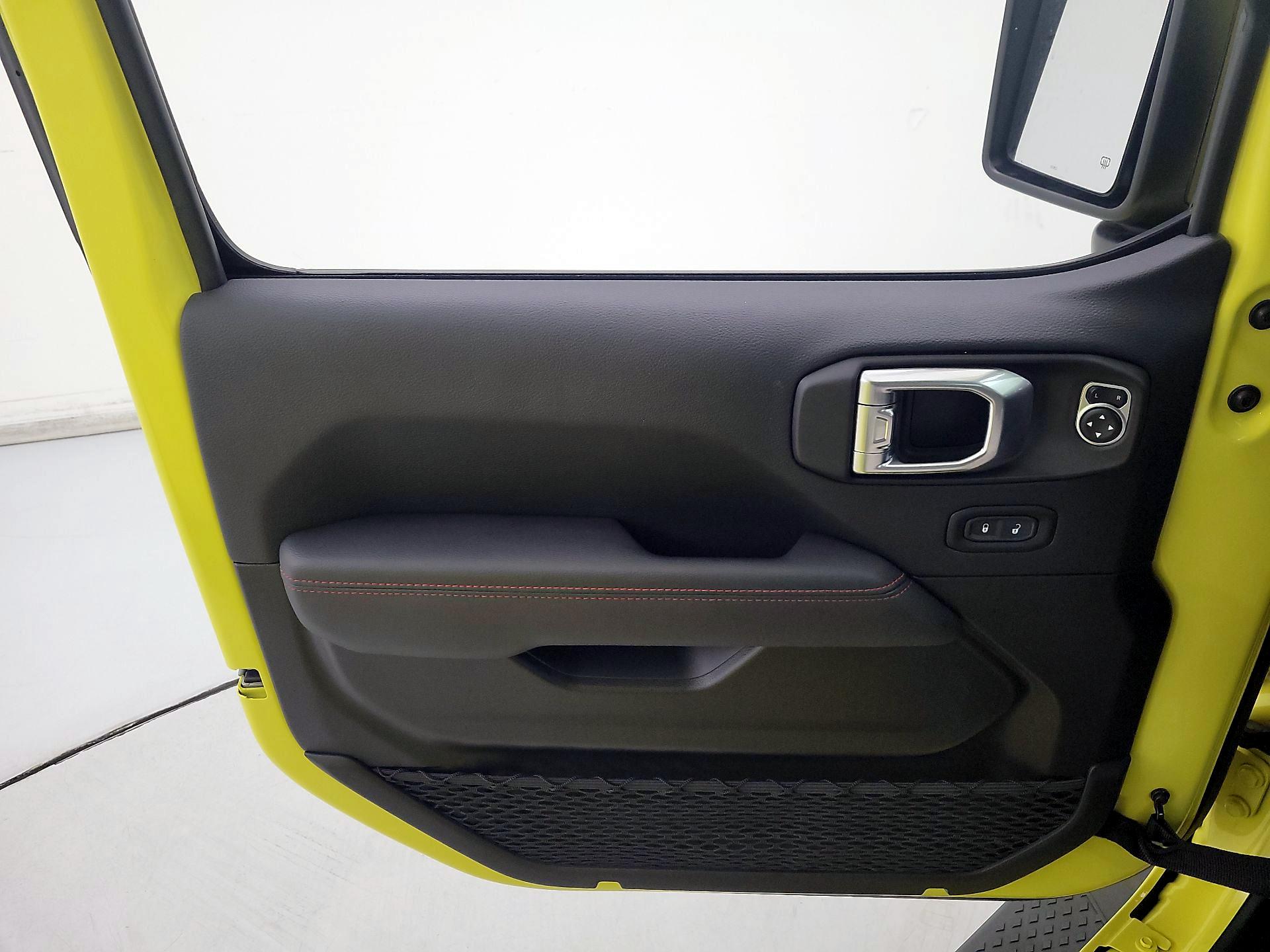 Thumbnail: 2023 Jeep Gladiator - 12