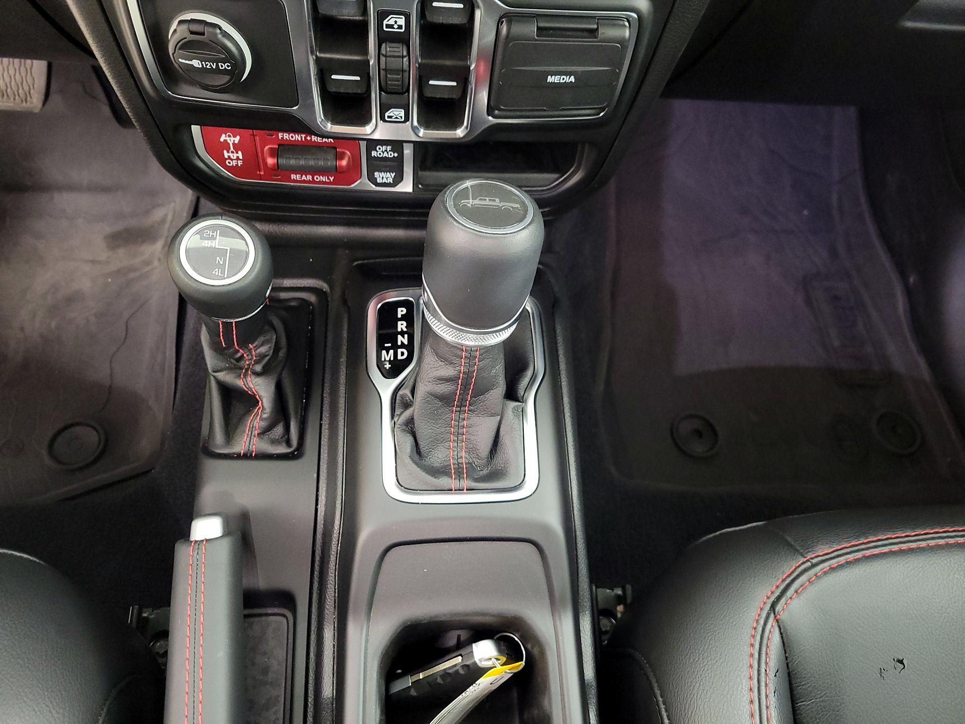 Thumbnail: 2023 Jeep Gladiator - 18