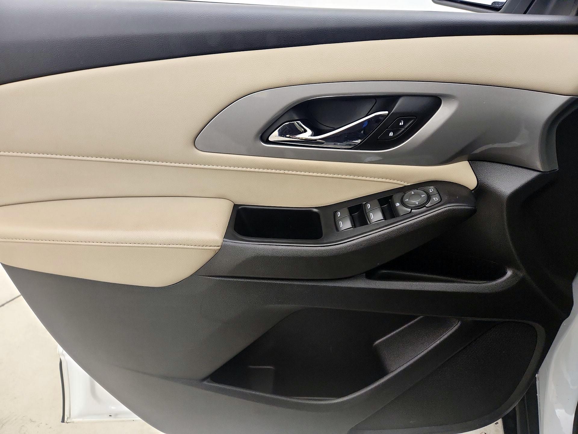 Thumbnail: 2023 Chevrolet Traverse - 12