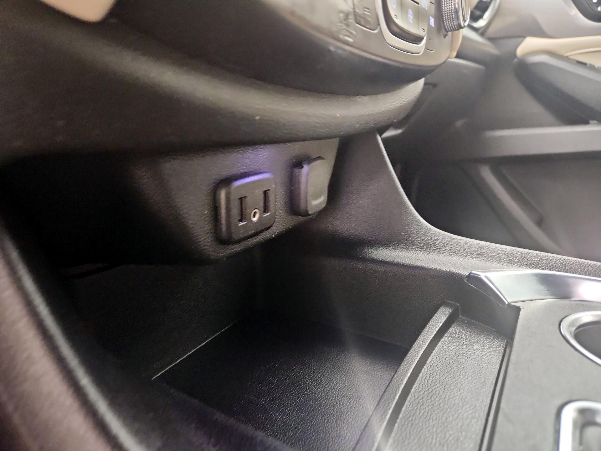 Thumbnail: 2023 Chevrolet Traverse - 18