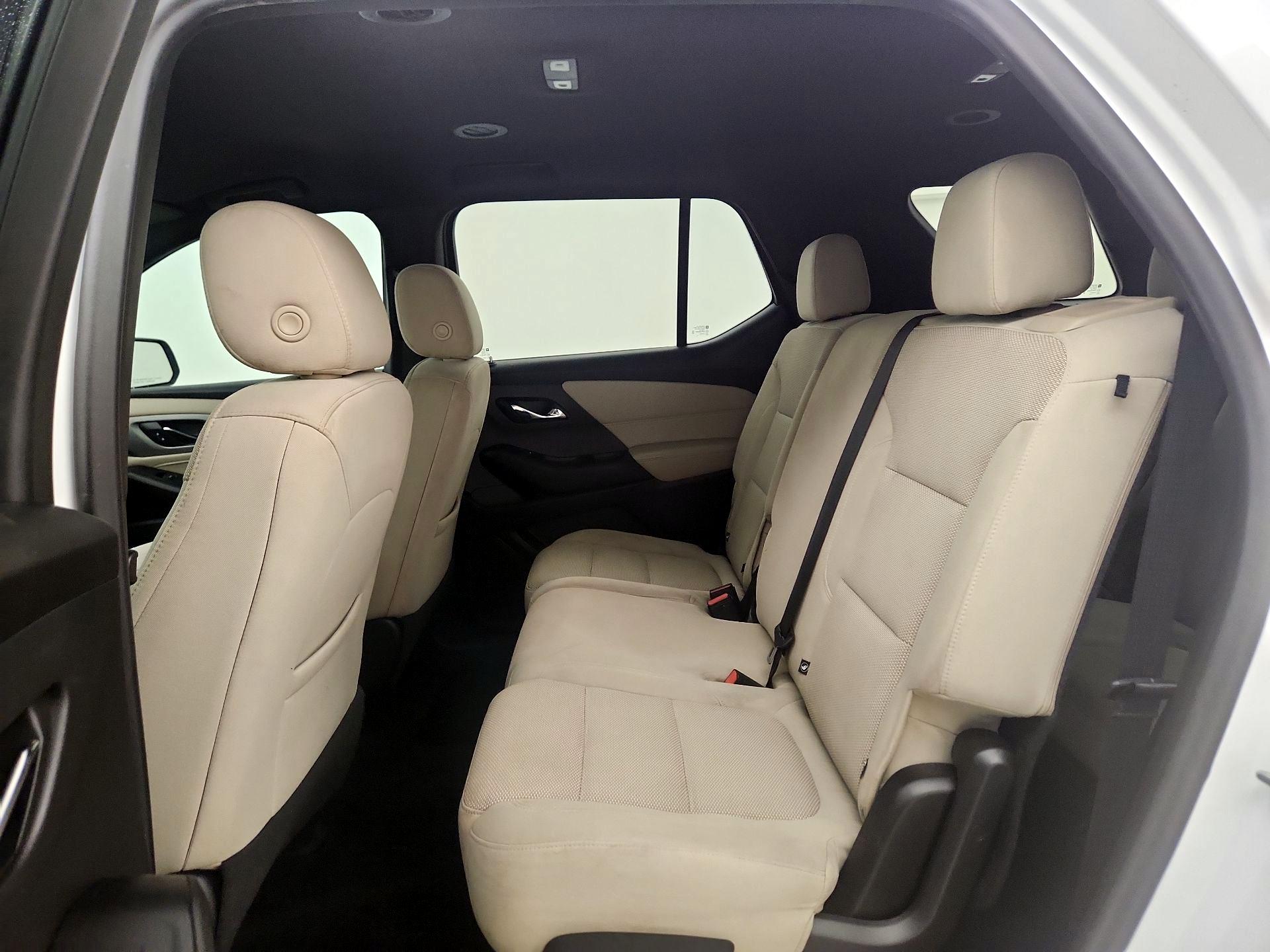 Thumbnail: 2023 Chevrolet Traverse - 19