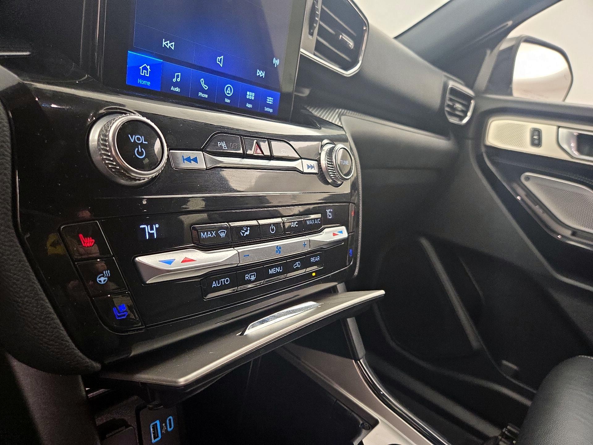 Thumbnail: 2021 Ford Explorer - 17