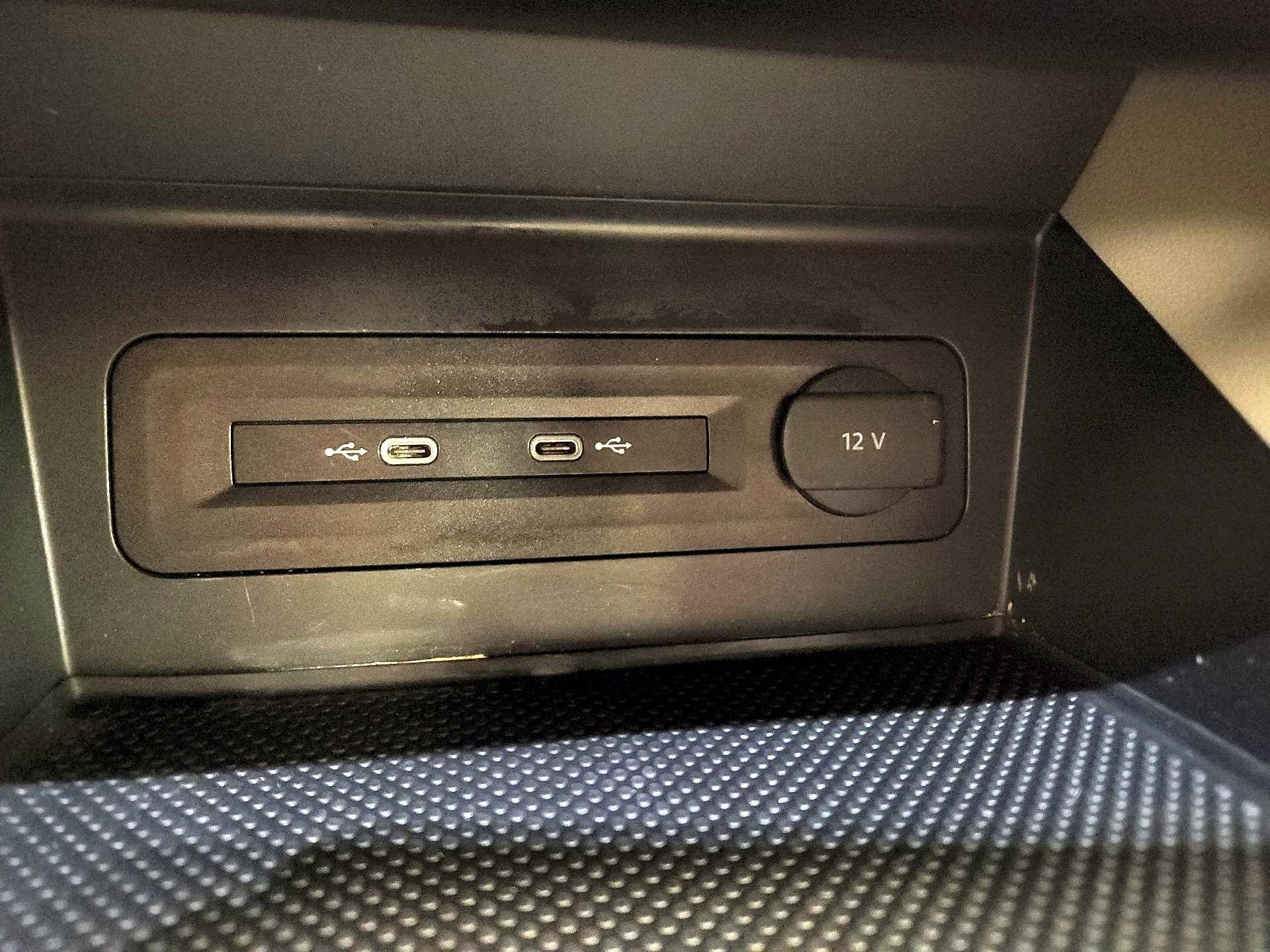 Thumbnail: 2022 Volkswagen Atlas - 18