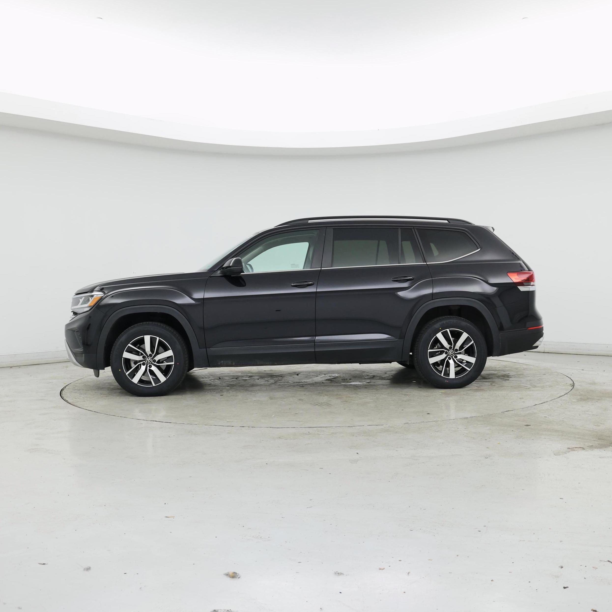 Thumbnail: 2022 Volkswagen Atlas - 3