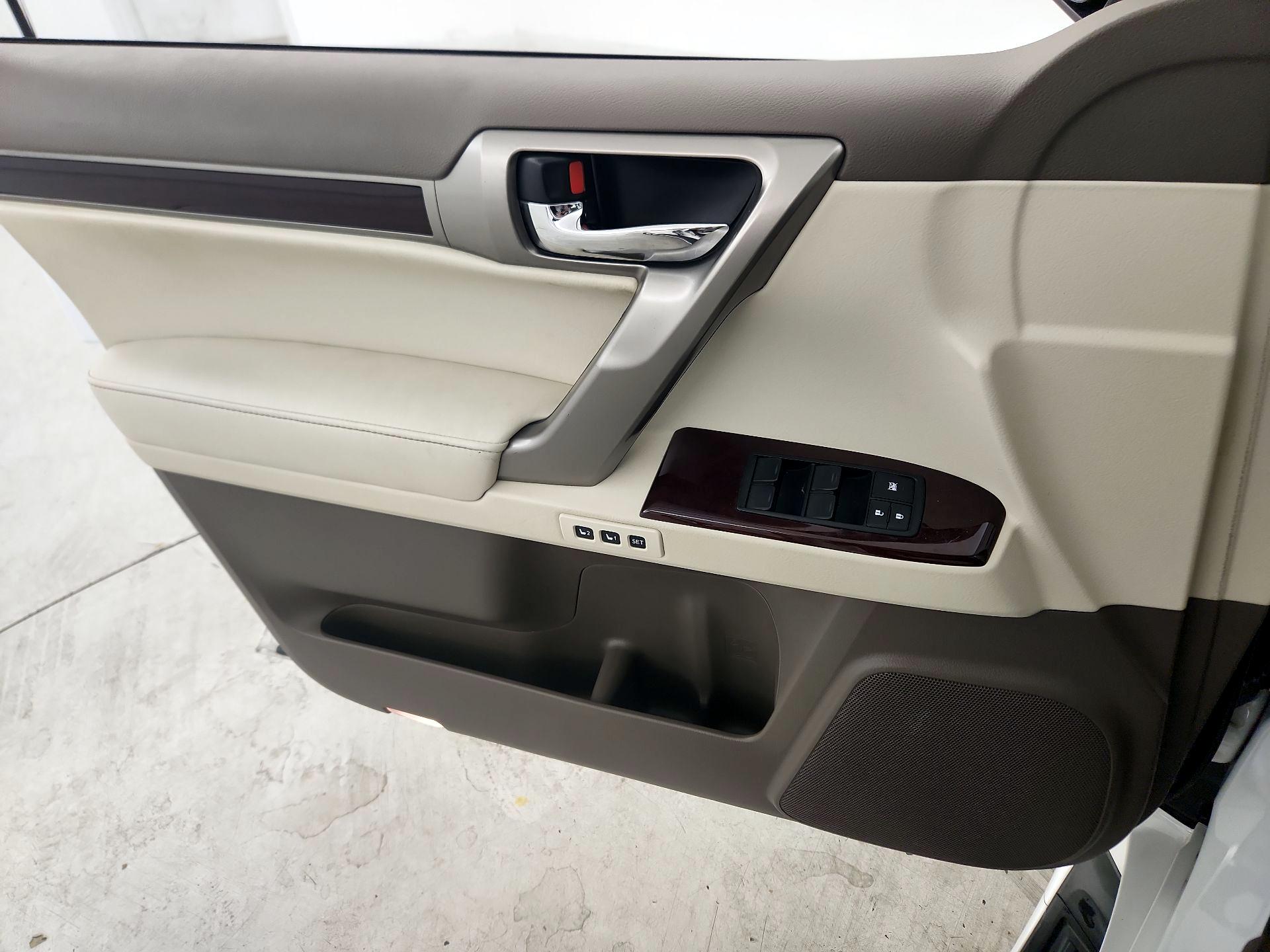 Thumbnail: 2018 Lexus GX - 12