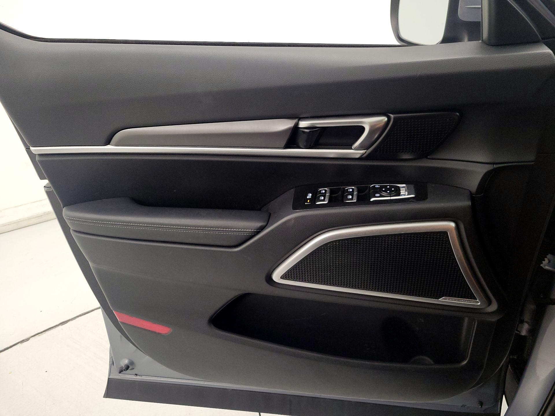 Thumbnail: 2023 Kia Telluride - 12