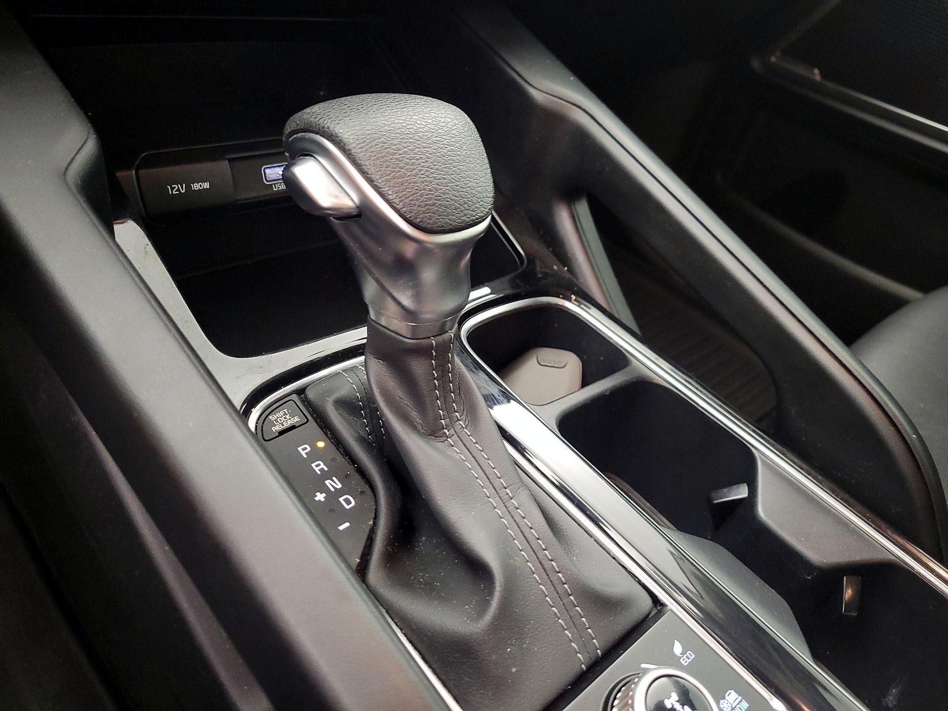 Thumbnail: 2023 Kia Telluride - 18