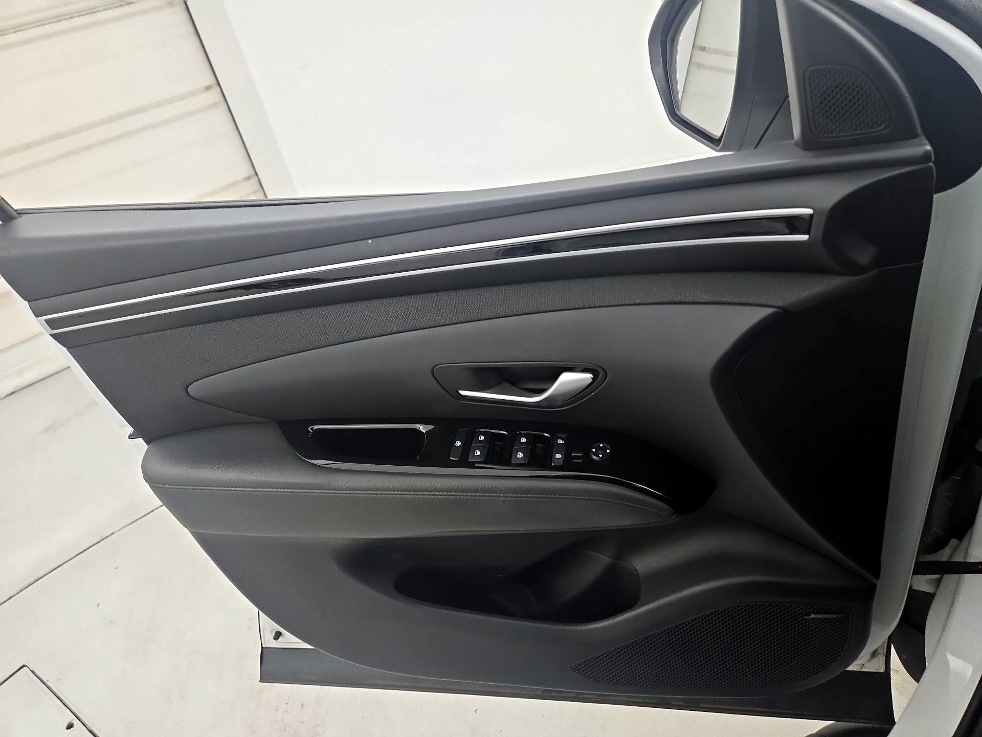 Thumbnail: 2022 Hyundai Santa Cruz - 12