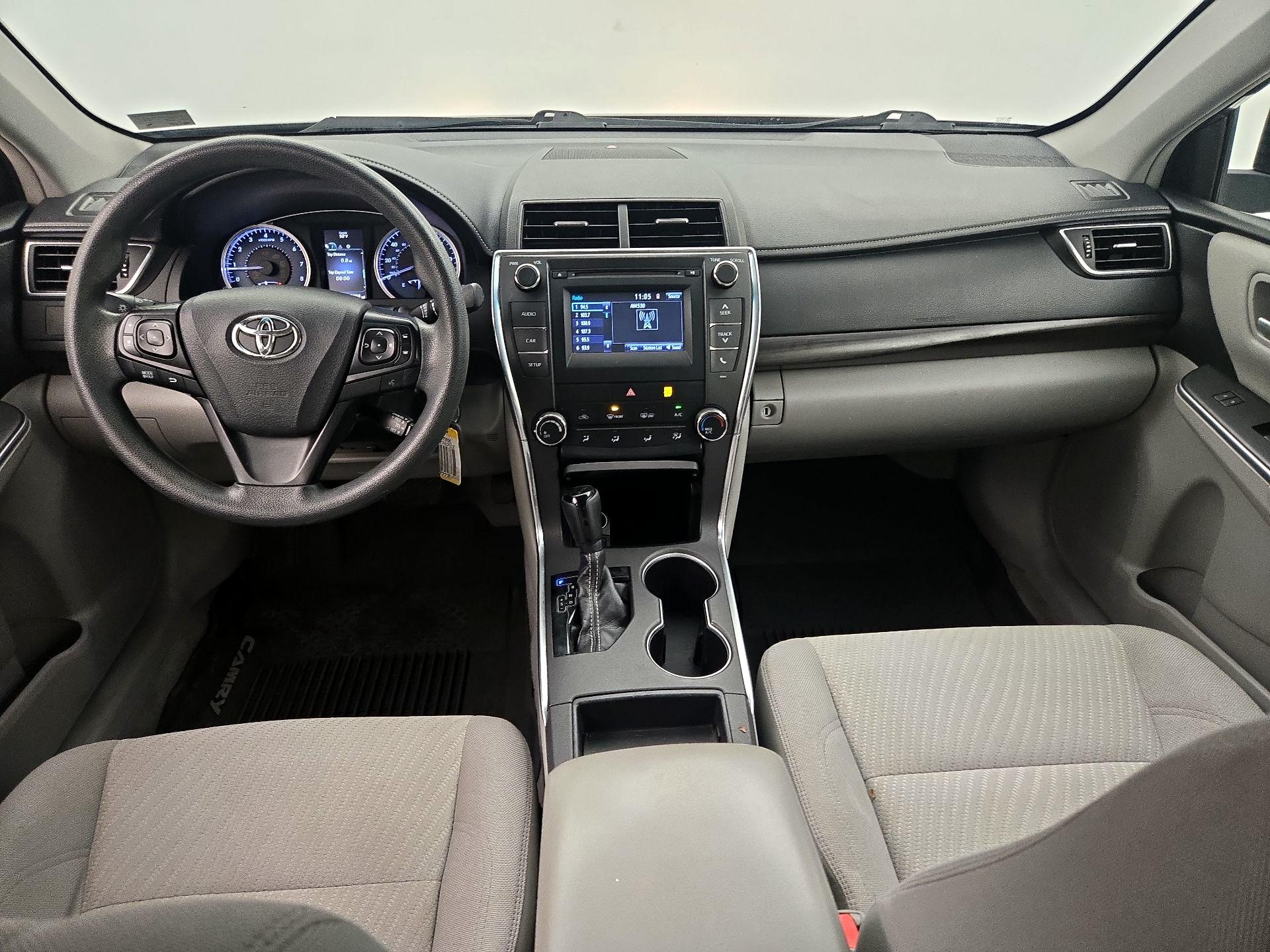 Thumbnail: 2017 Toyota Camry - 9