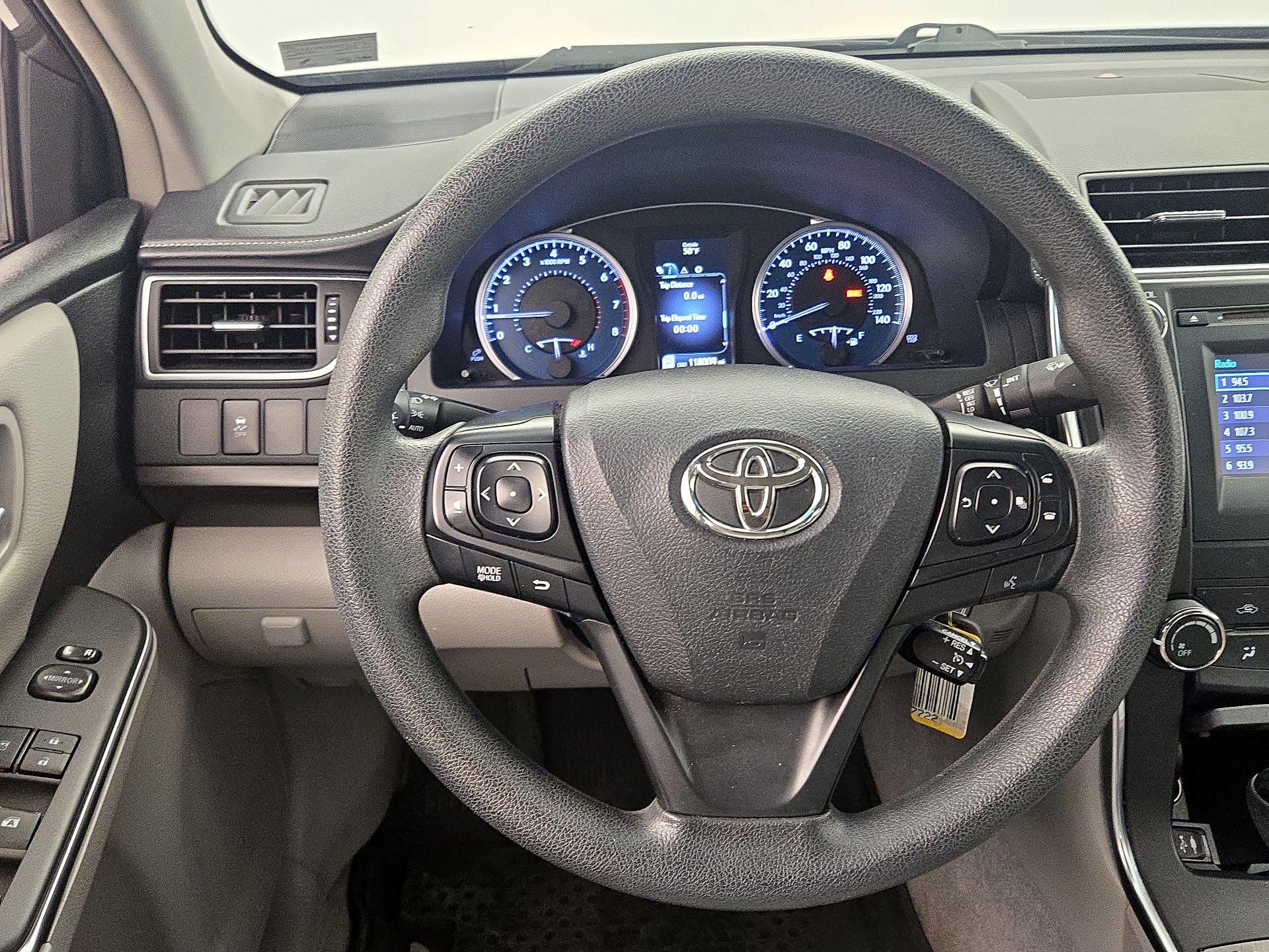 Thumbnail: 2017 Toyota Camry - 10