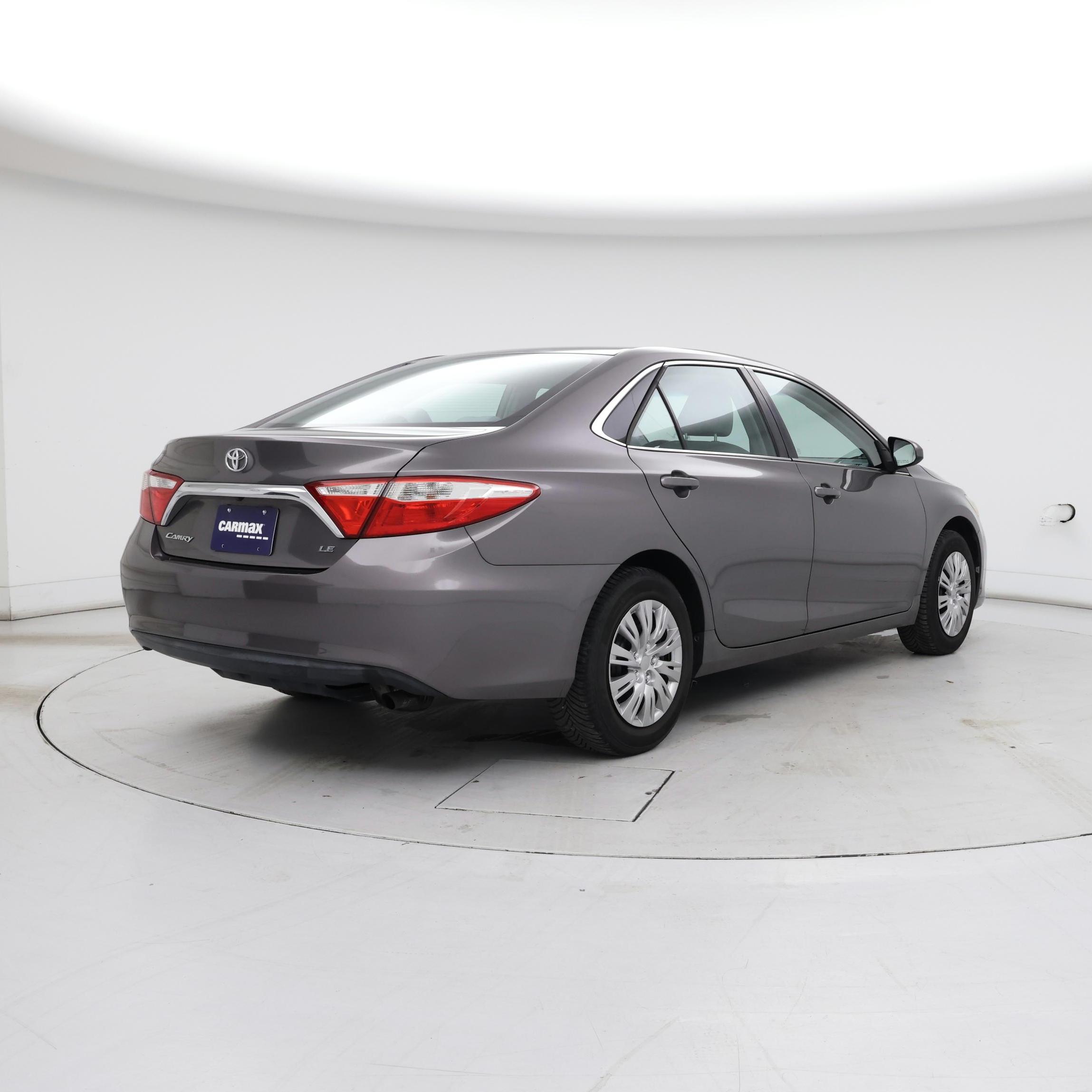 Thumbnail: 2017 Toyota Camry - 8