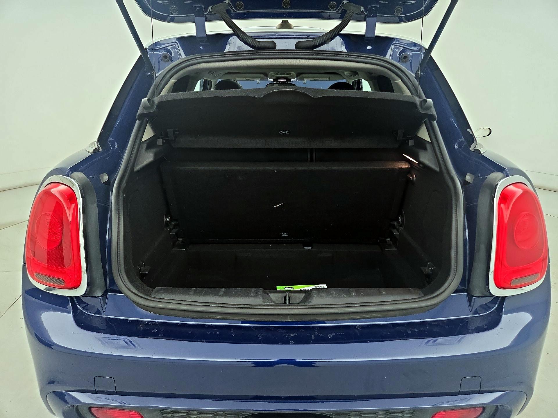 Thumbnail: 2016 MINI Cooper Hardtop - 20