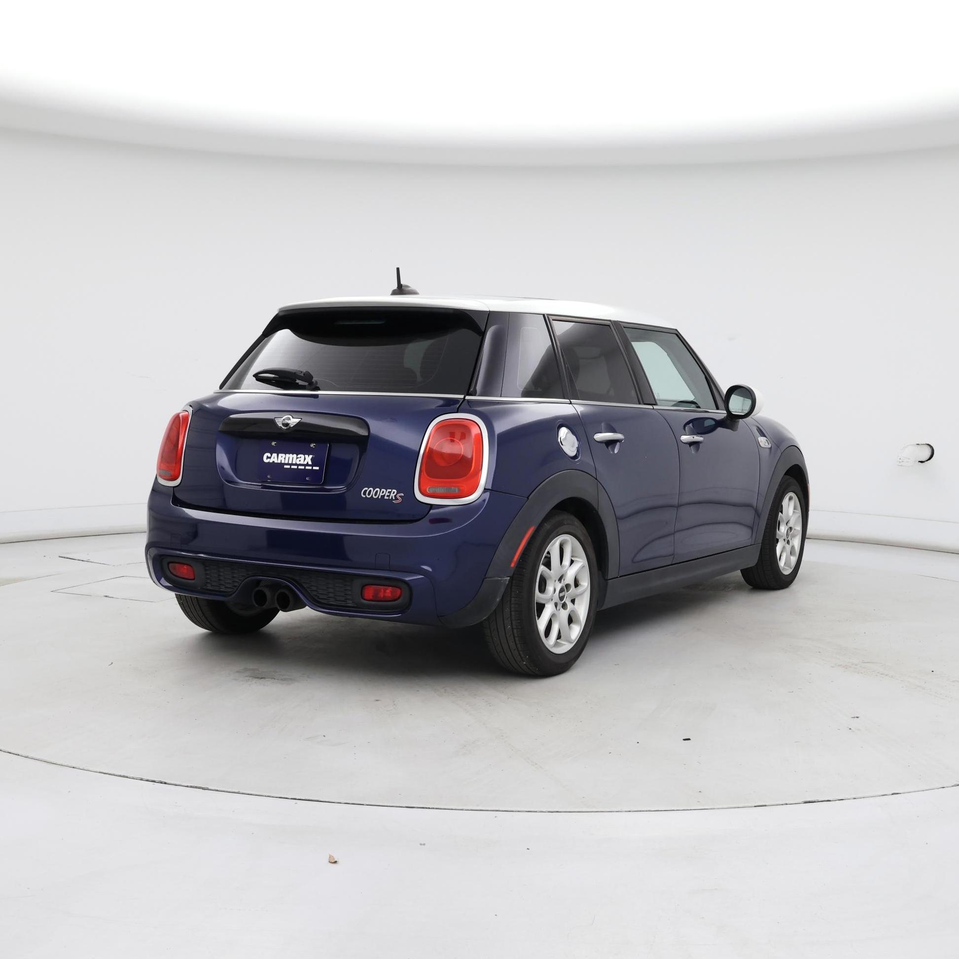 Thumbnail: 2016 MINI Cooper Hardtop - 8