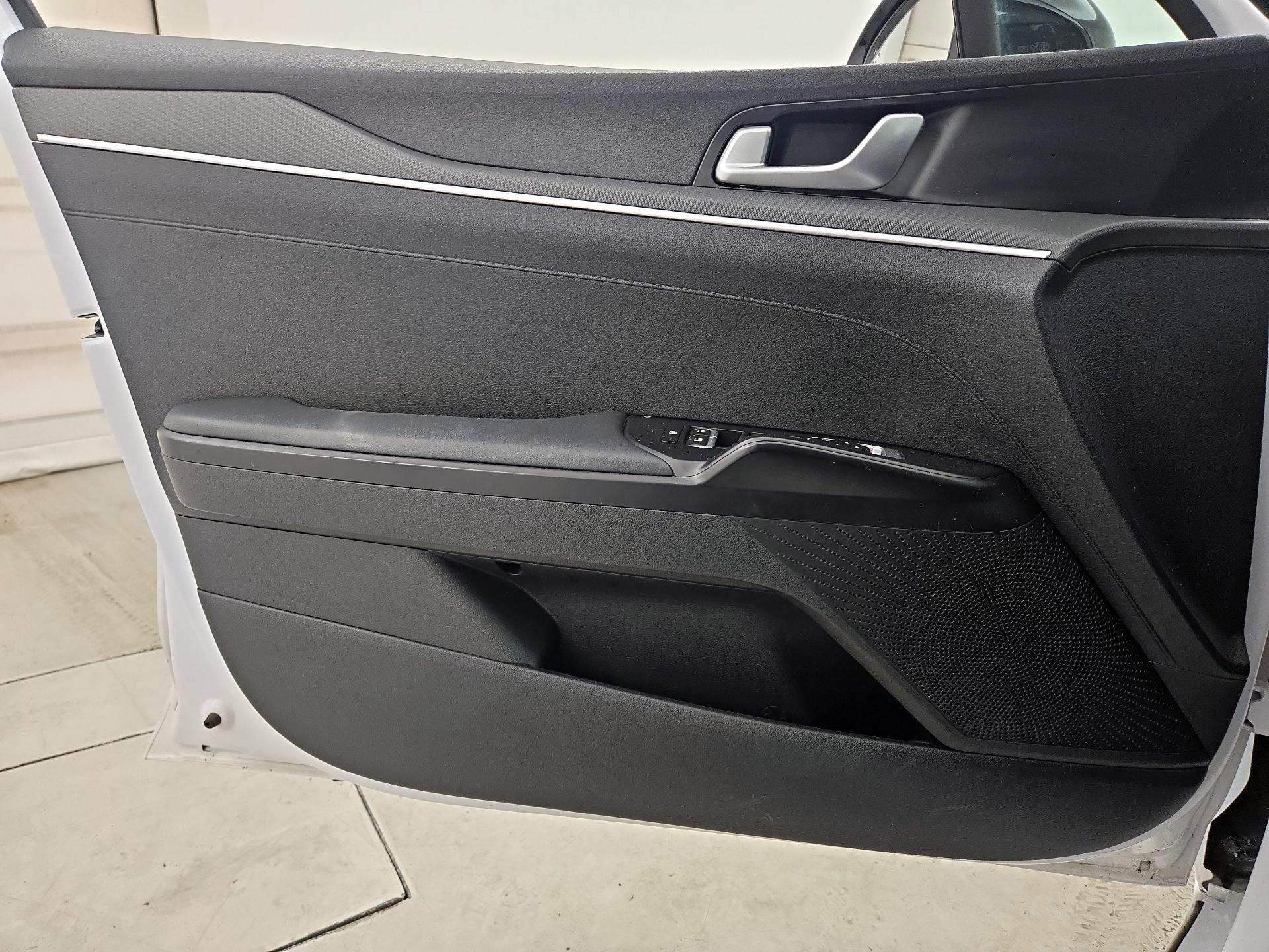 Thumbnail: 2021 Kia K5 - 12