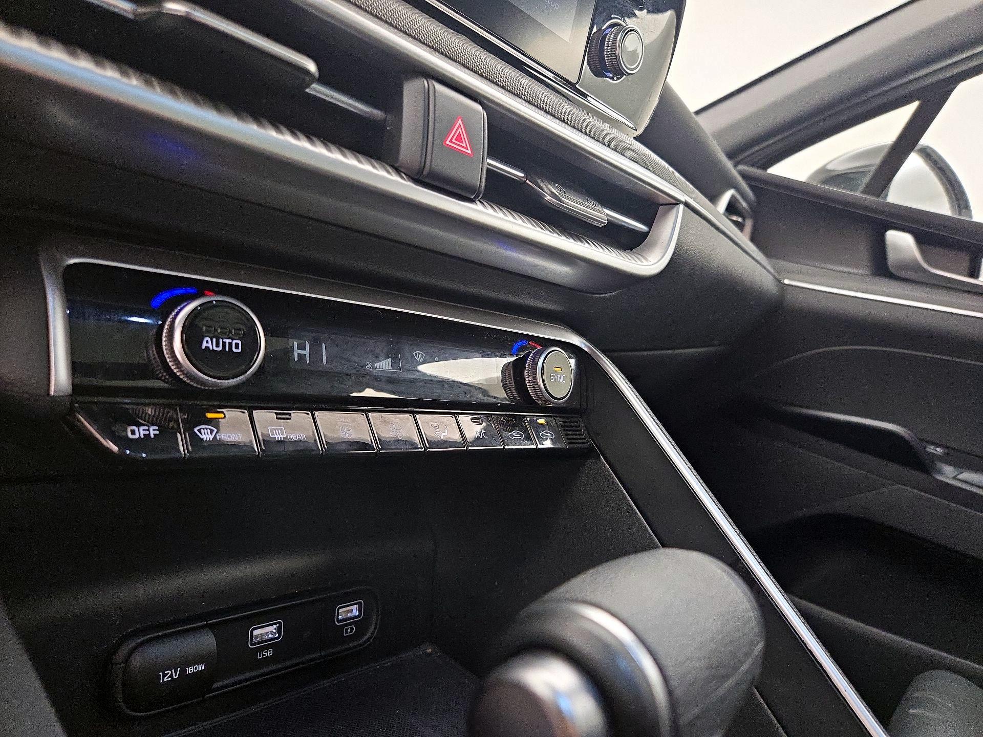 Thumbnail: 2021 Kia K5 - 16