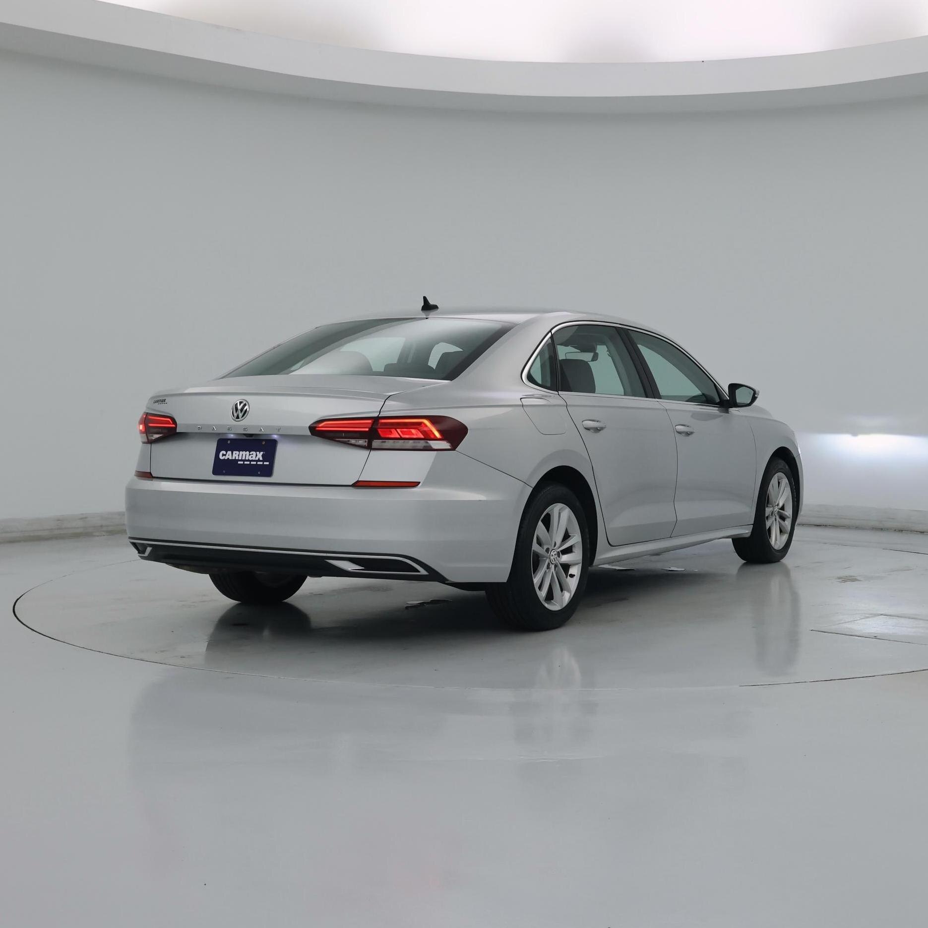 Thumbnail: 2020 Volkswagen Passat - 8