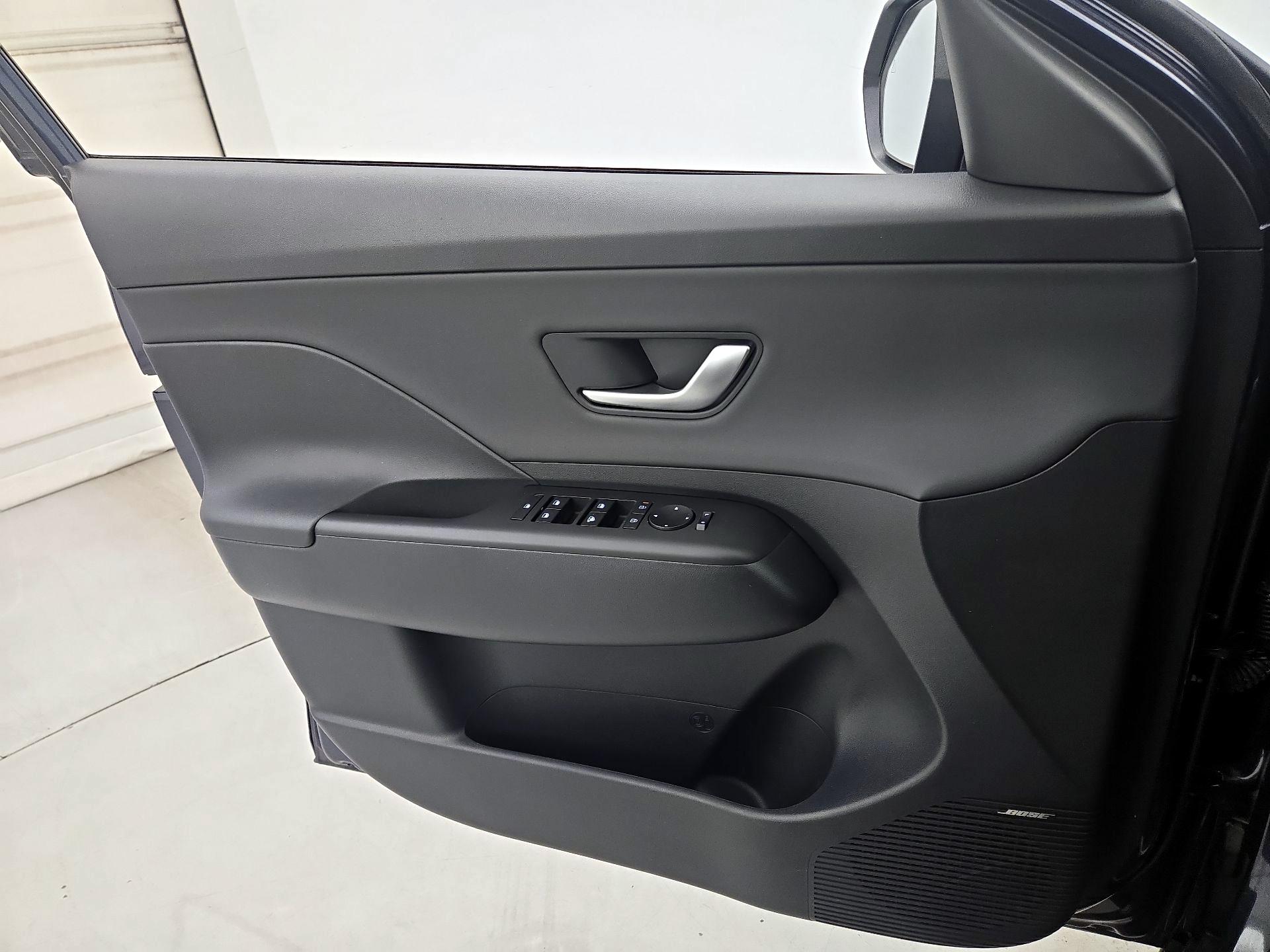 Thumbnail: 2025 Hyundai Kona - 12