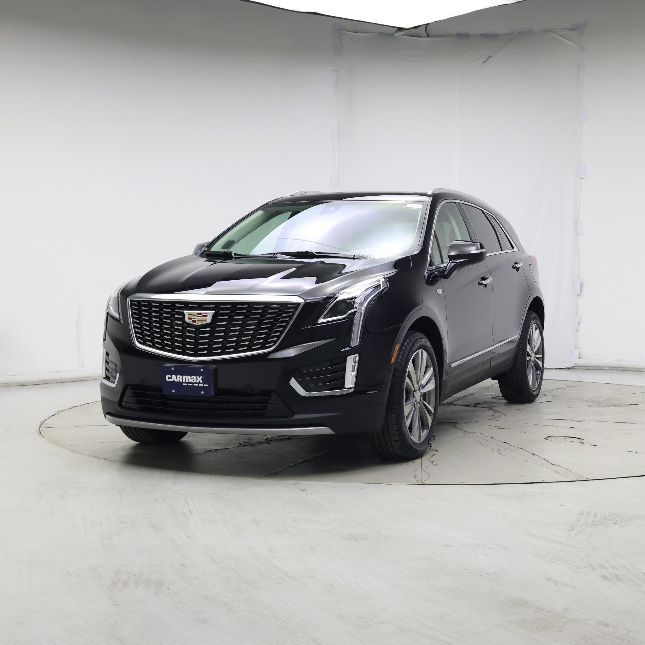 Thumbnail: 2025 Cadillac XT5 - 4