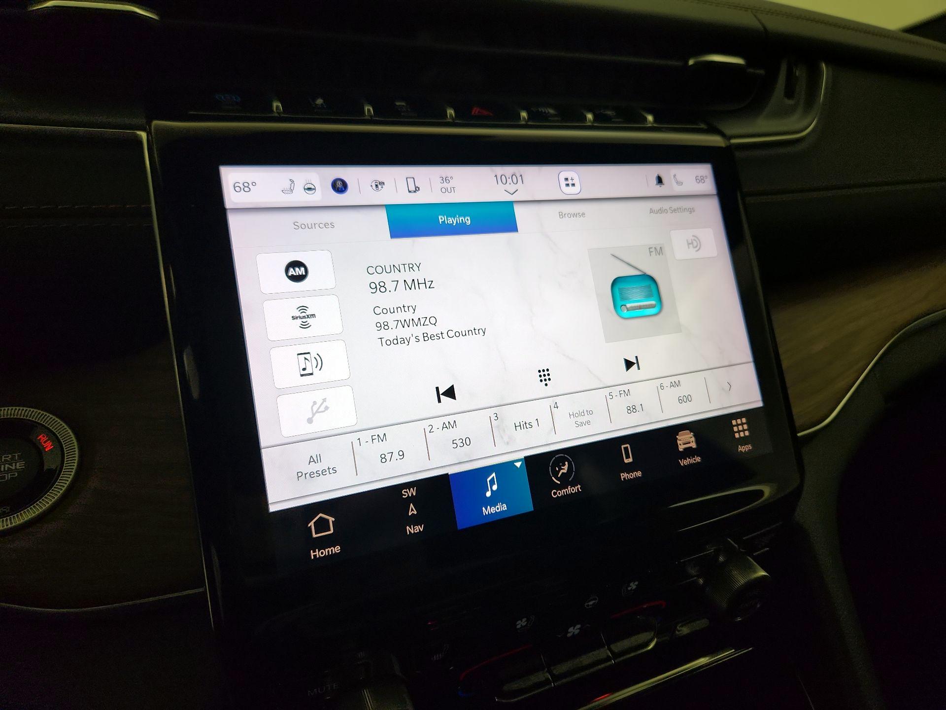 Thumbnail: 2022 Jeep Grand Cherokee - 16