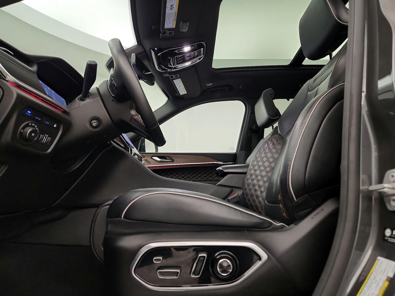 2022 Jeep Grand Cherokee Summit Reserve 4xe - Photo 21