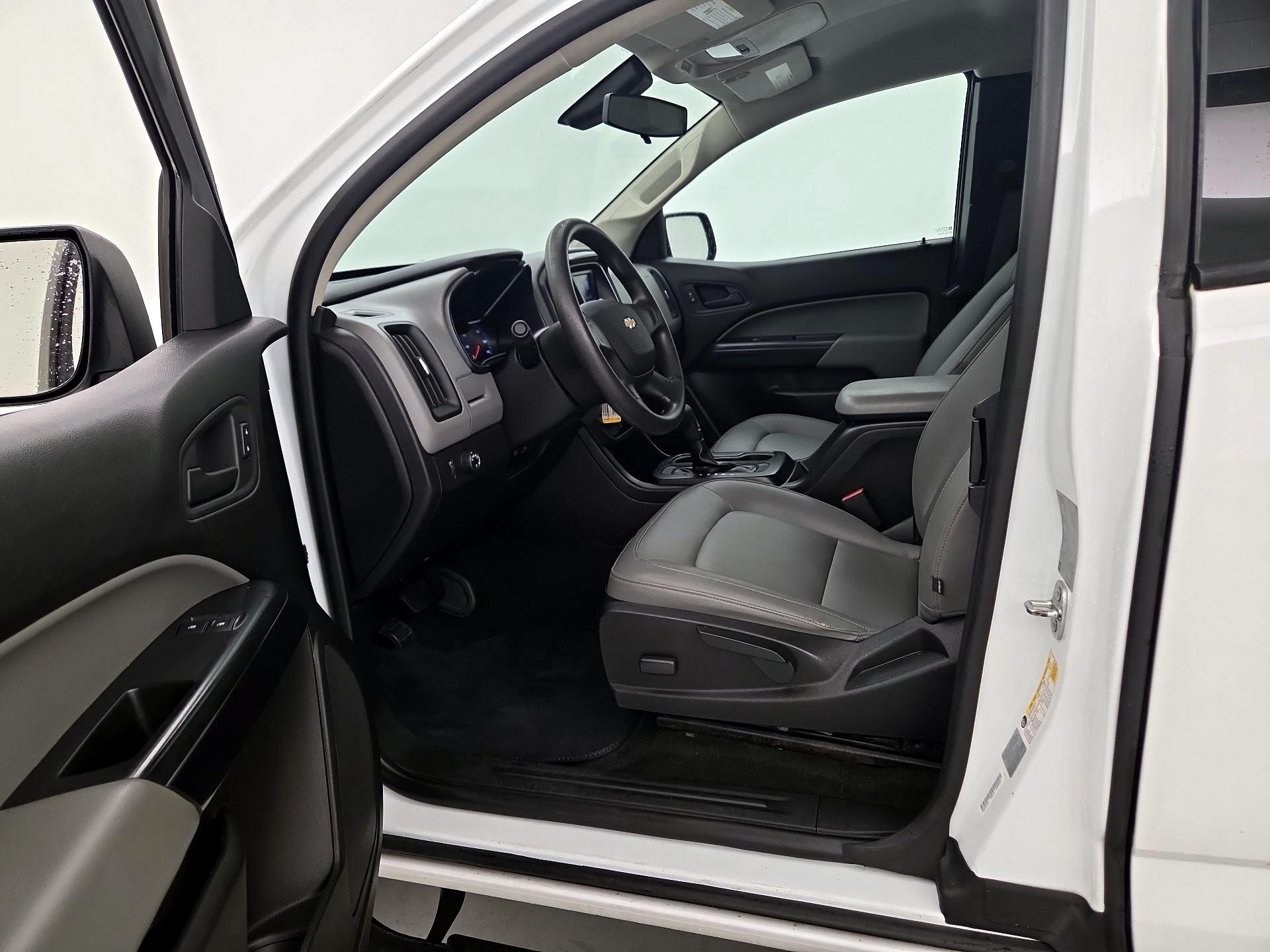 Thumbnail: 2017 Chevrolet Colorado - 11