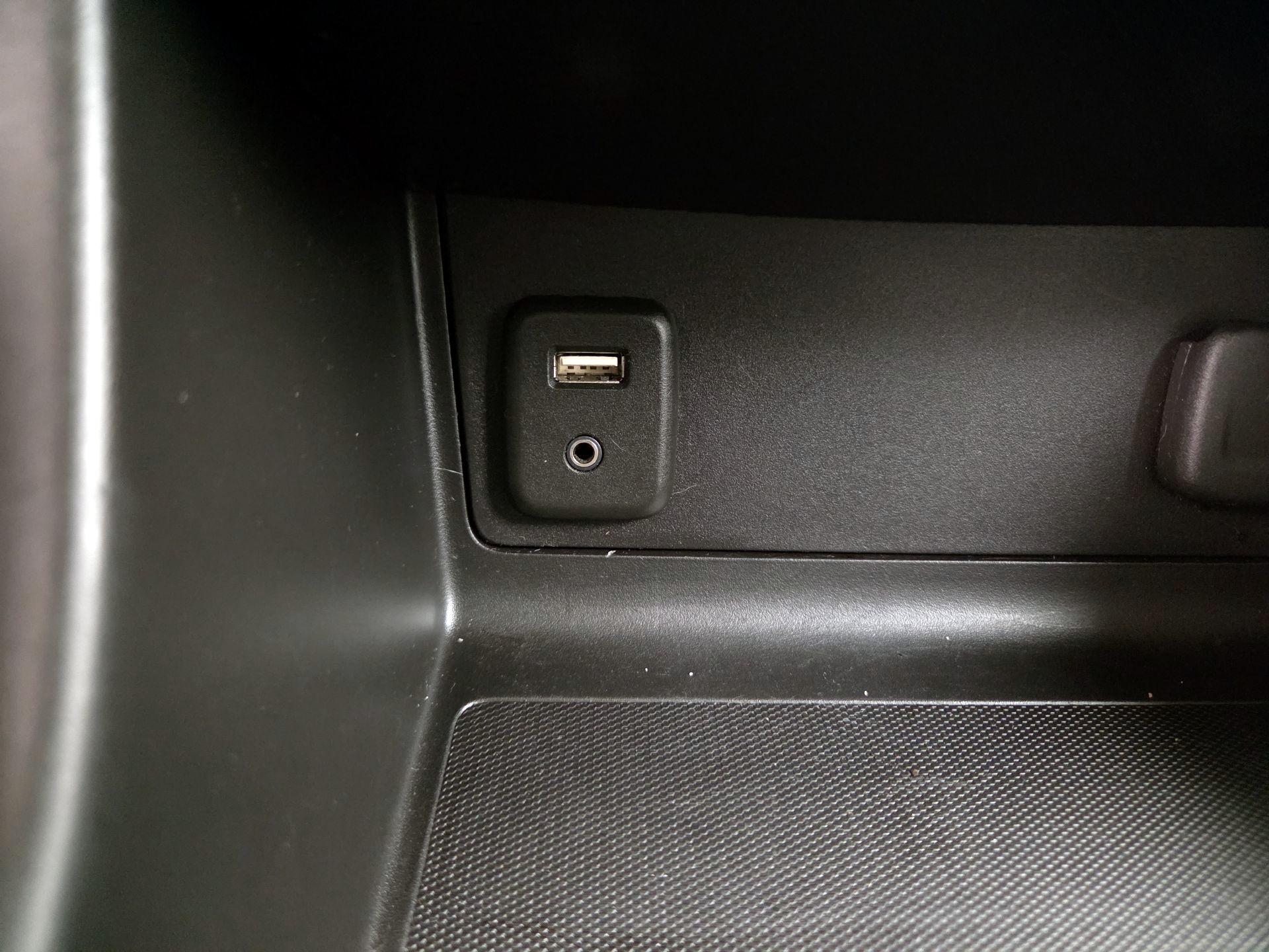 Thumbnail: 2017 Chevrolet Colorado - 18