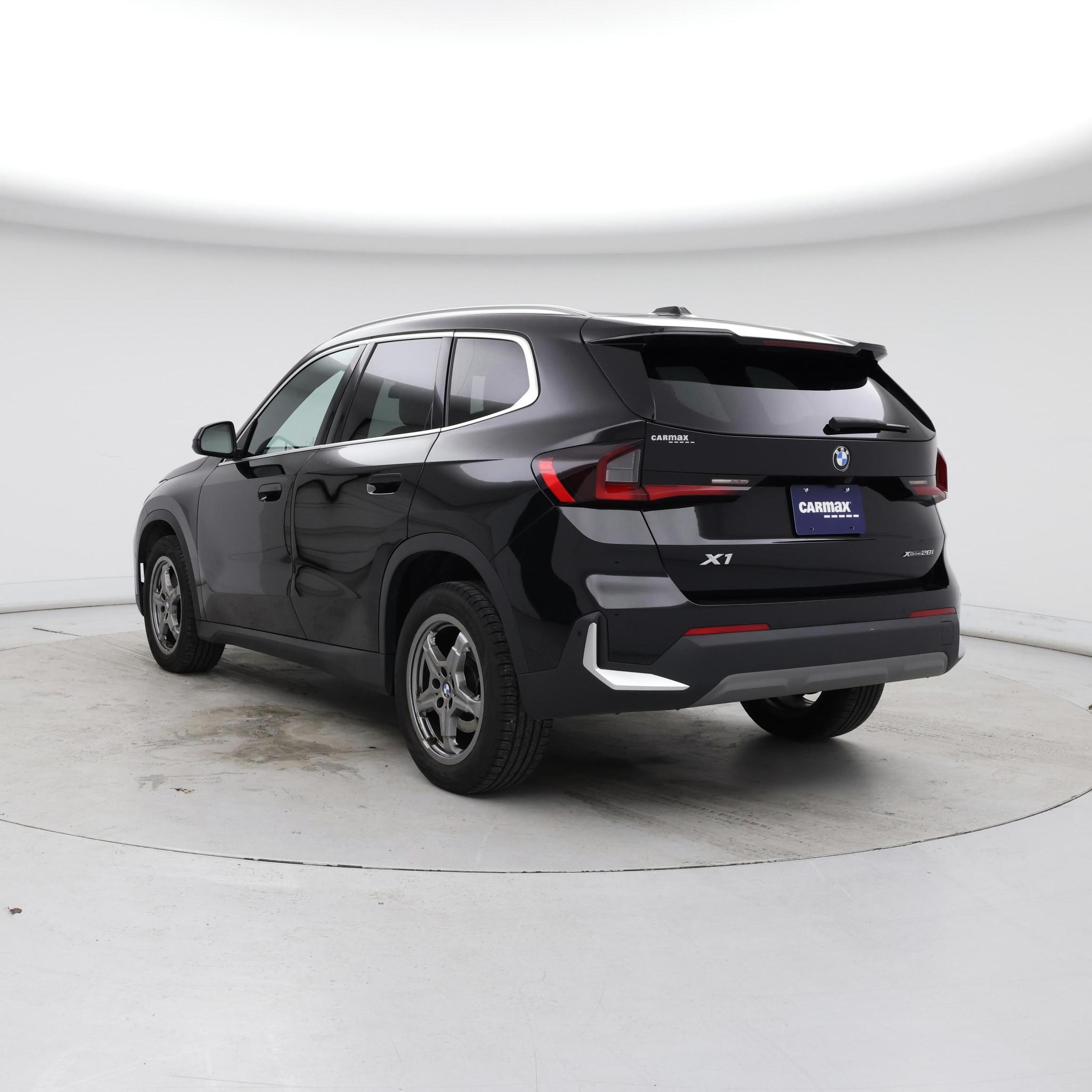 Thumbnail: 2023 BMW X1 - 2