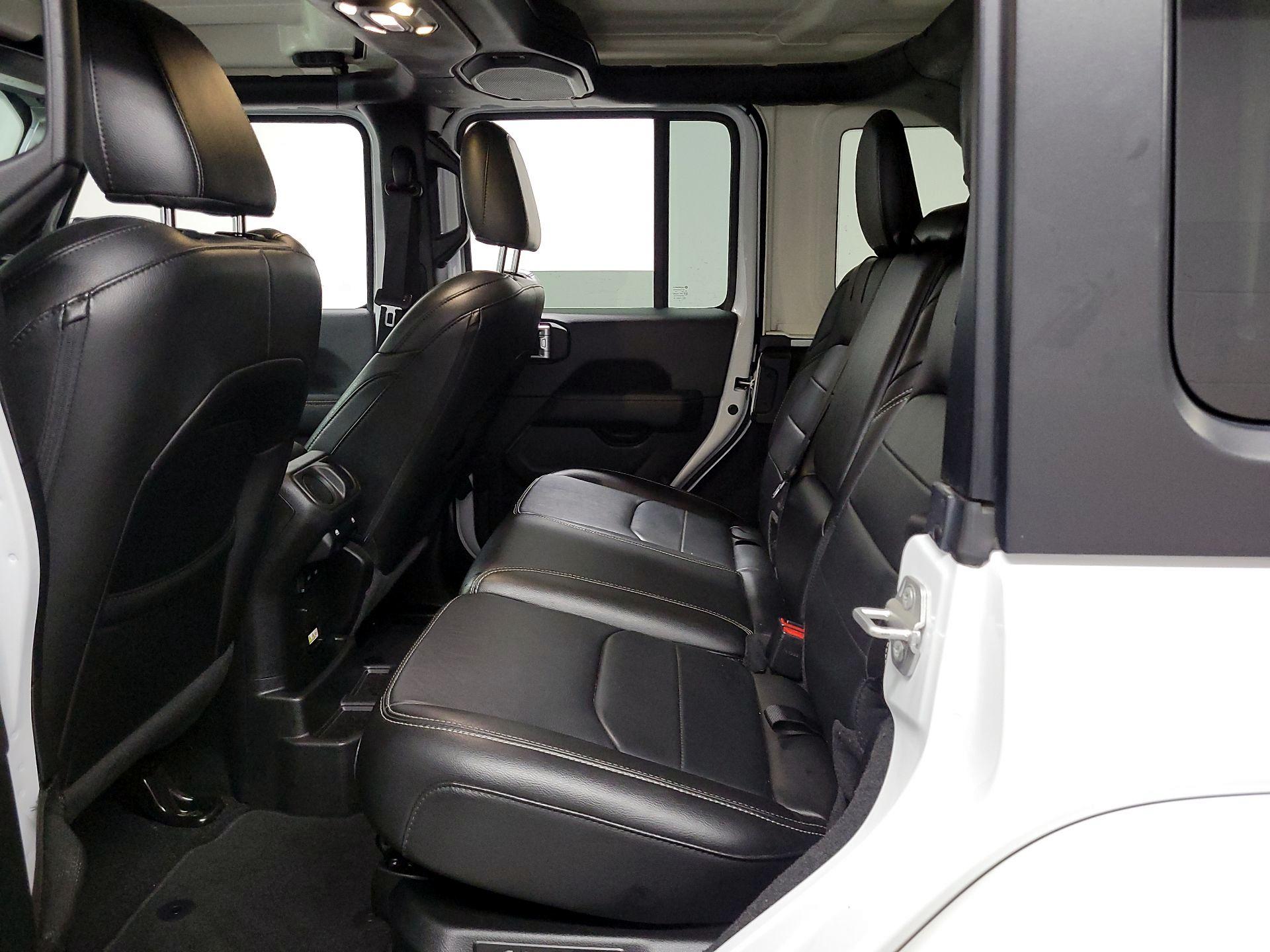 Thumbnail: 2022 Jeep Wrangler - 17