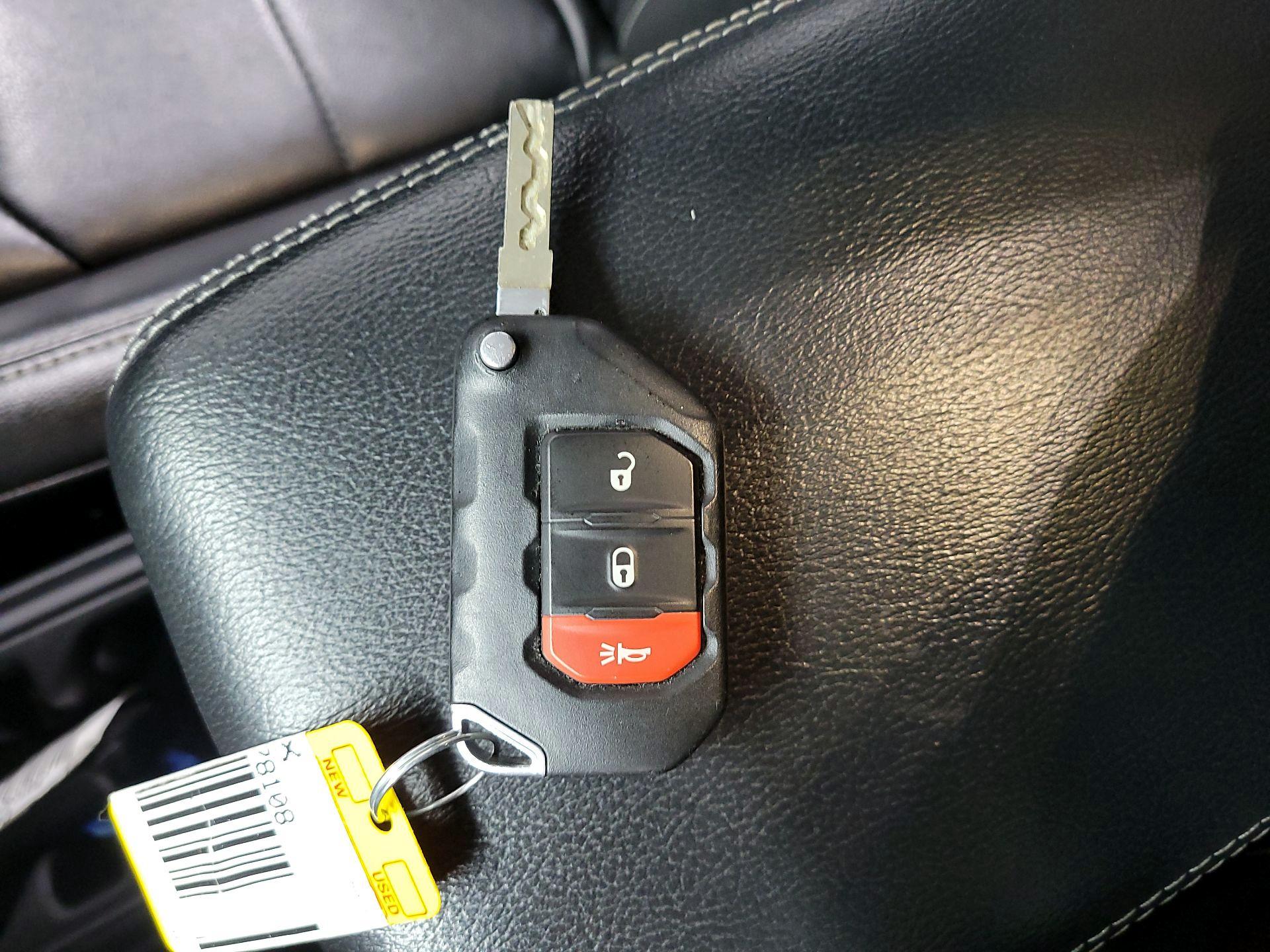 Thumbnail: 2022 Jeep Wrangler - 20