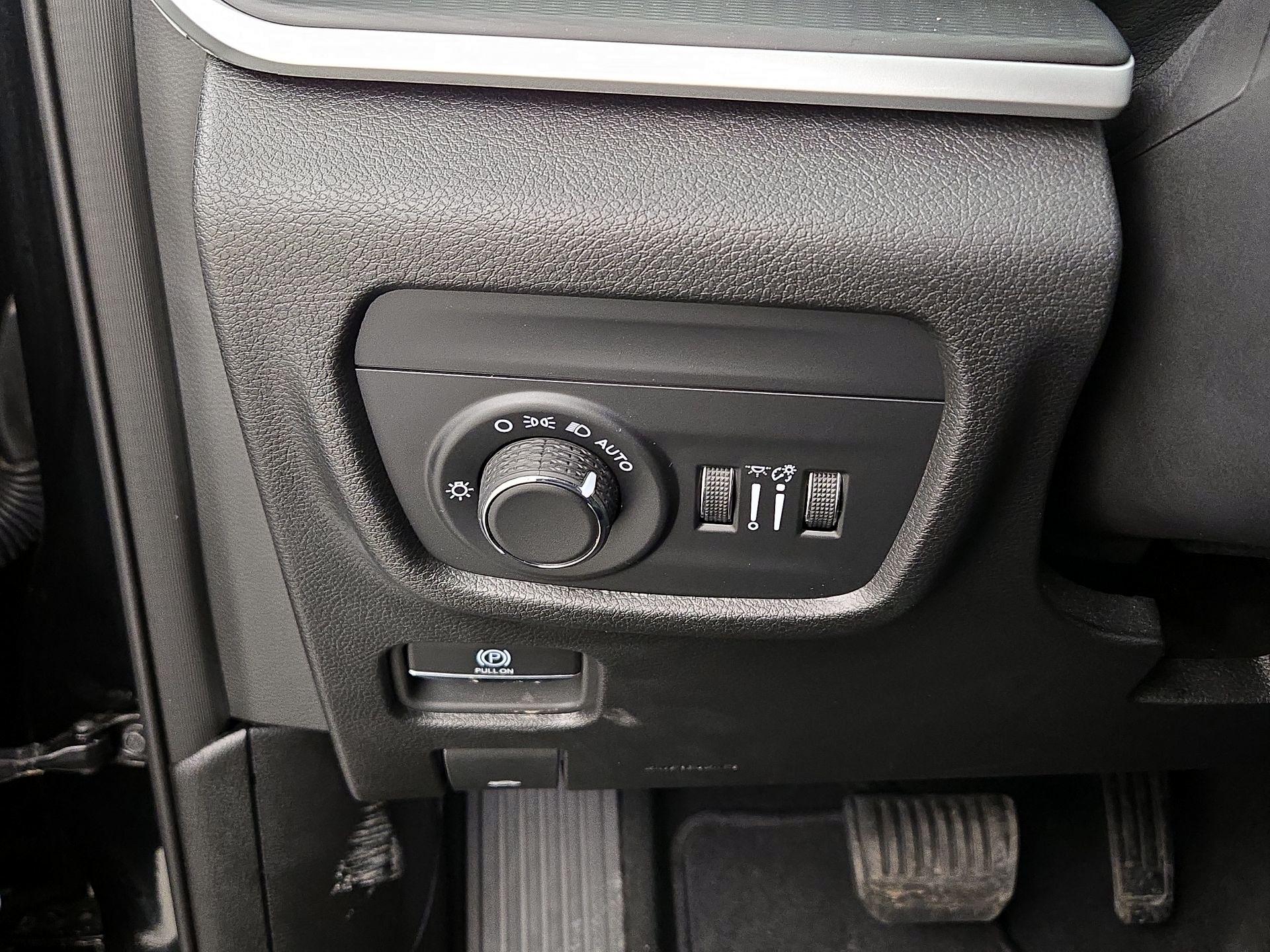 Thumbnail: 2023 Jeep Grand Cherokee - 13