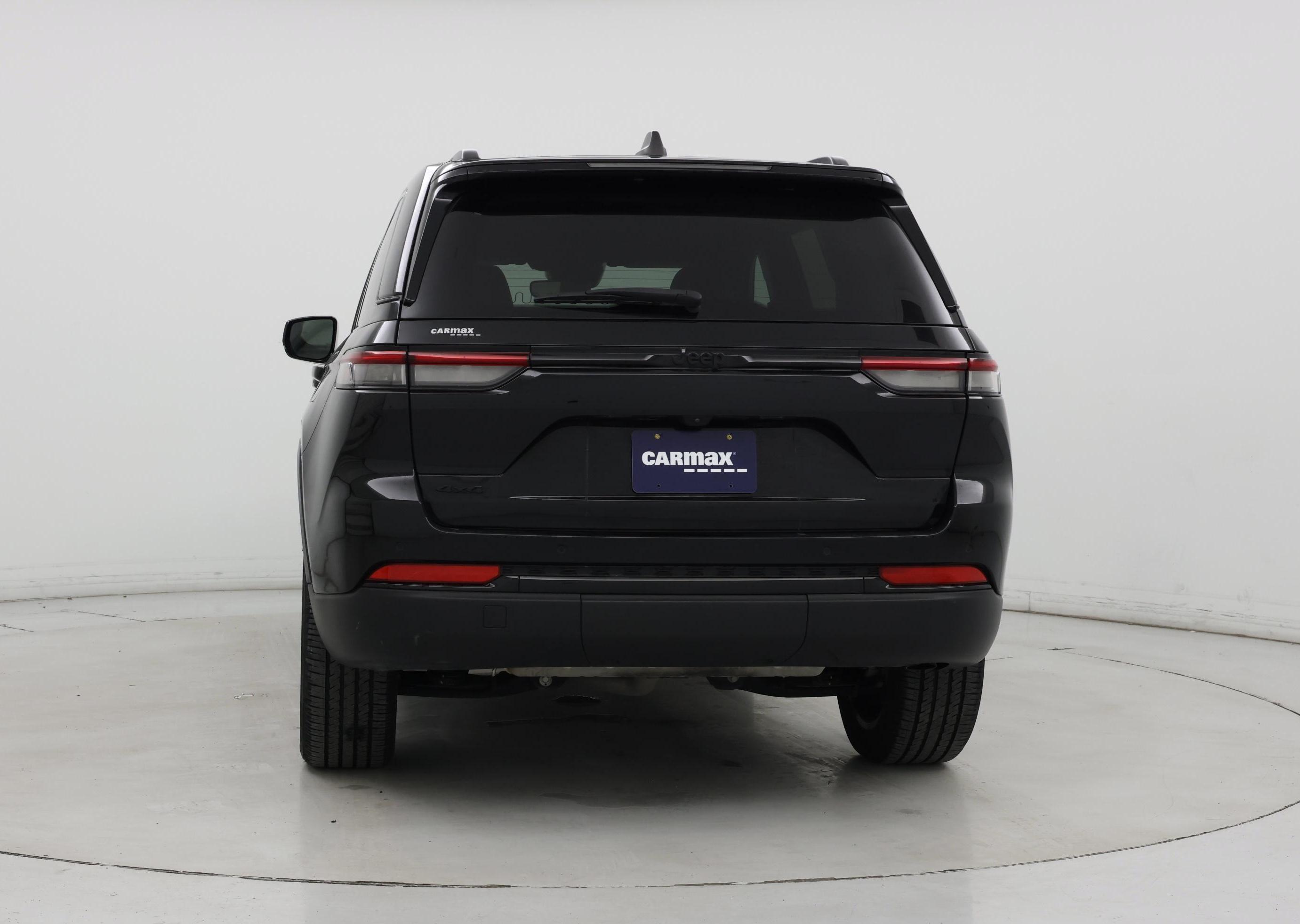 Thumbnail: 2023 Jeep Grand Cherokee - 6