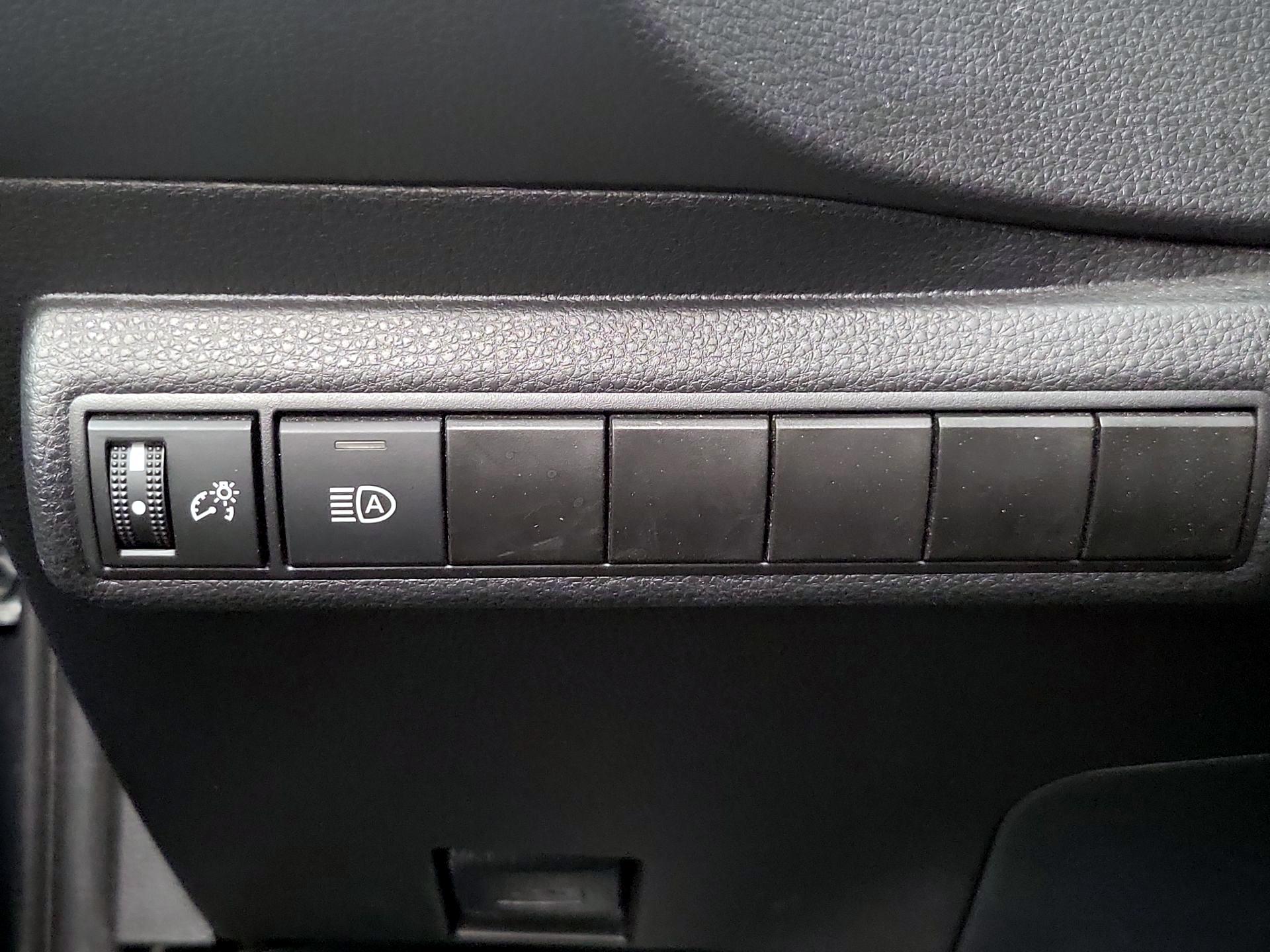 Thumbnail: 2024 Toyota Corolla - 13