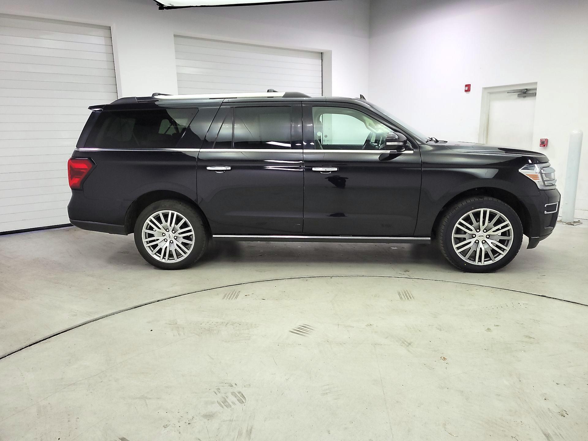 Thumbnail: 2024 Ford Expedition MAX - 4