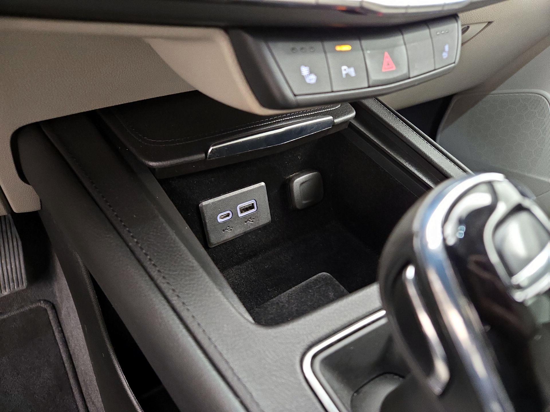 Thumbnail: 2023 Cadillac XT4 - 18