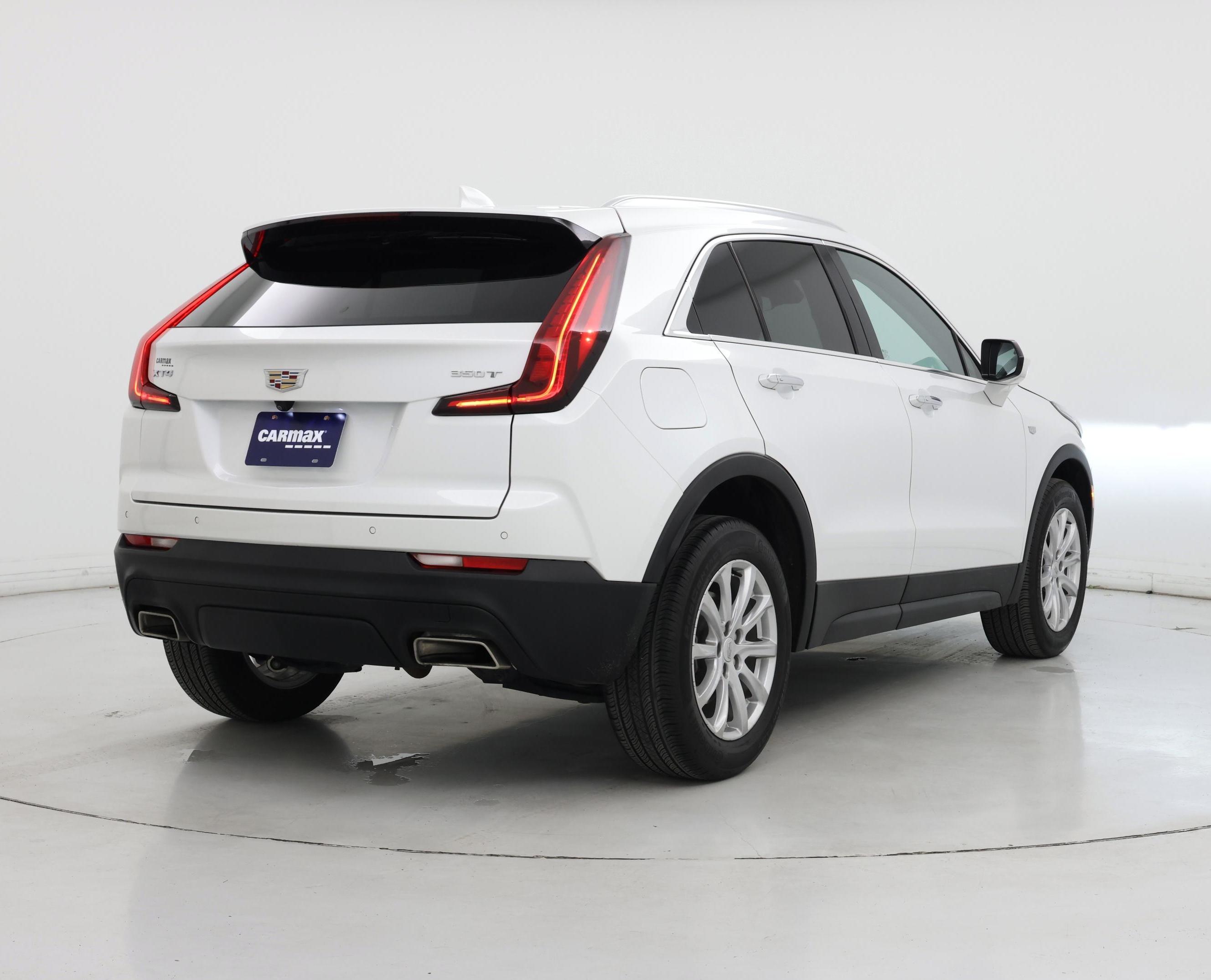 Thumbnail: 2023 Cadillac XT4 - 8