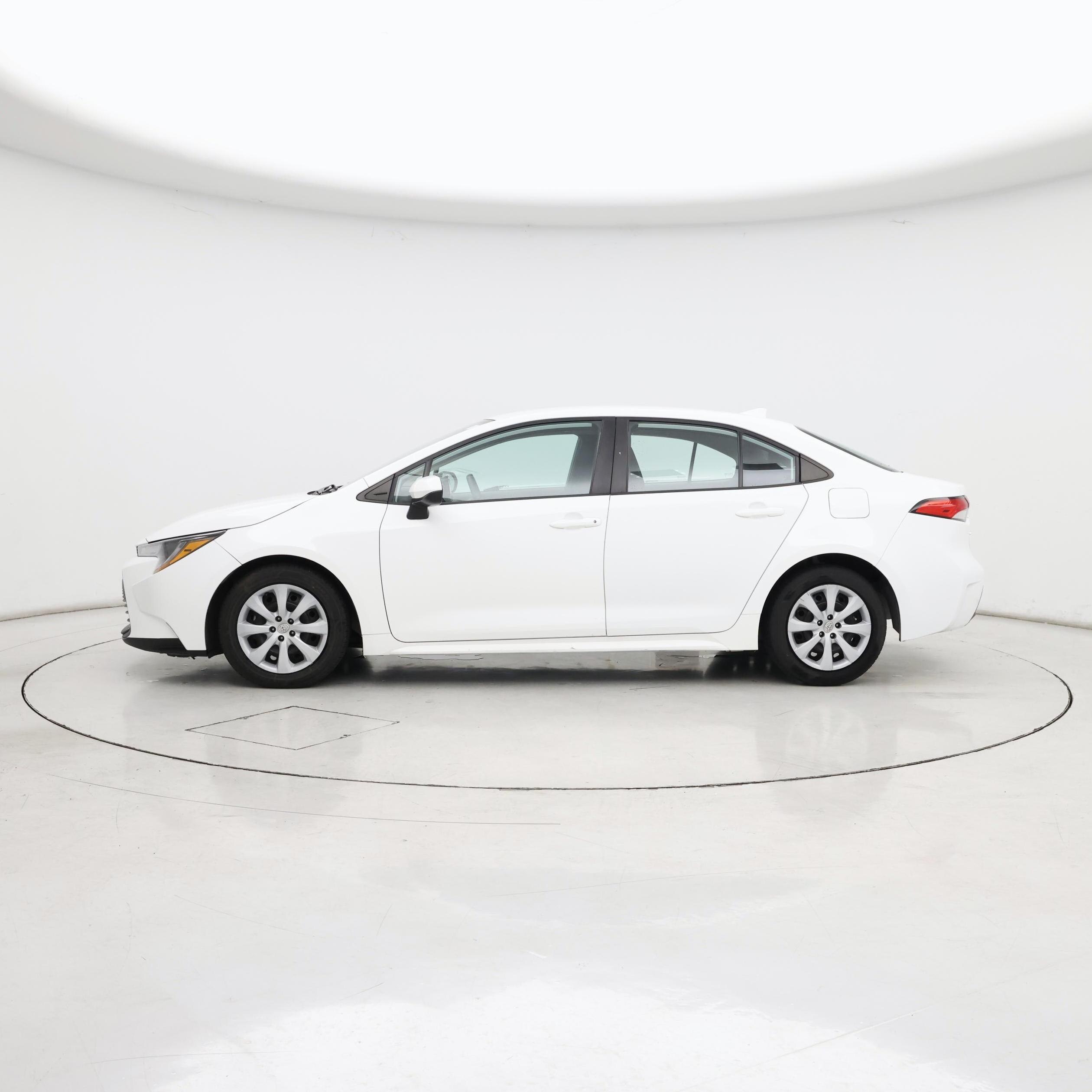 Thumbnail: 2023 Toyota Corolla - 3