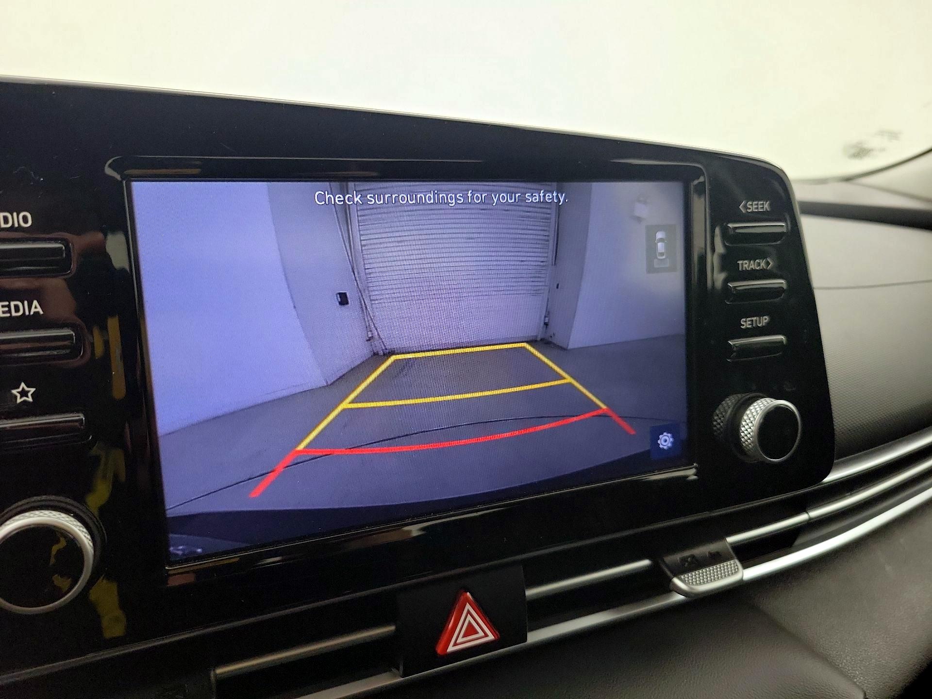 Thumbnail: 2022 Hyundai Elantra - 14