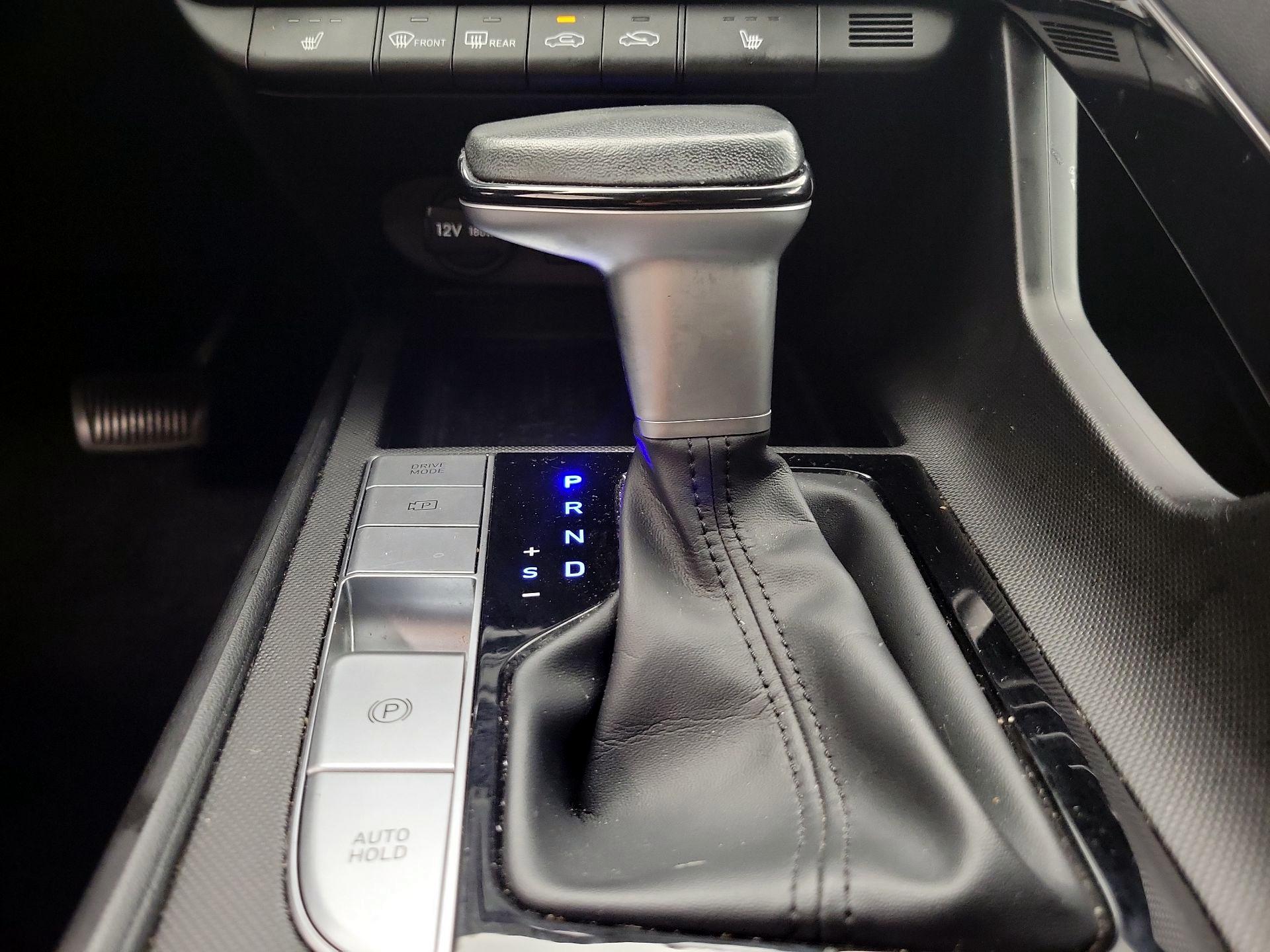 Thumbnail: 2022 Hyundai Elantra - 17