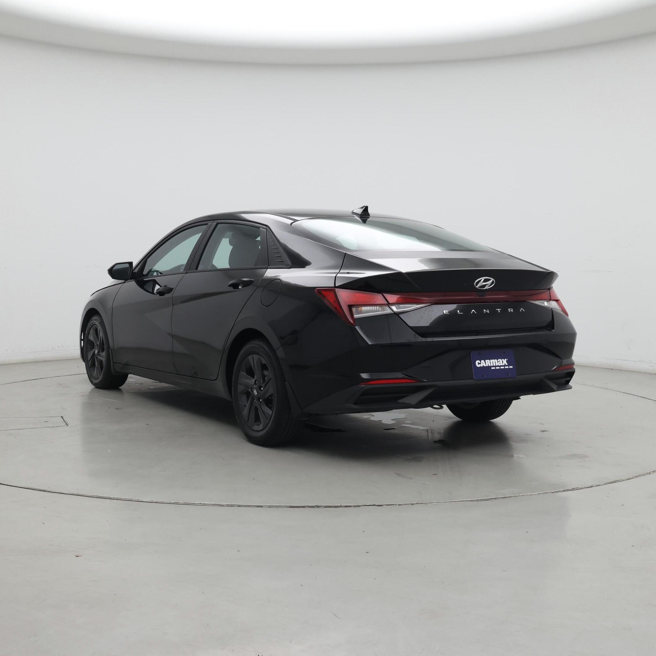 Thumbnail: 2022 Hyundai Elantra - 2