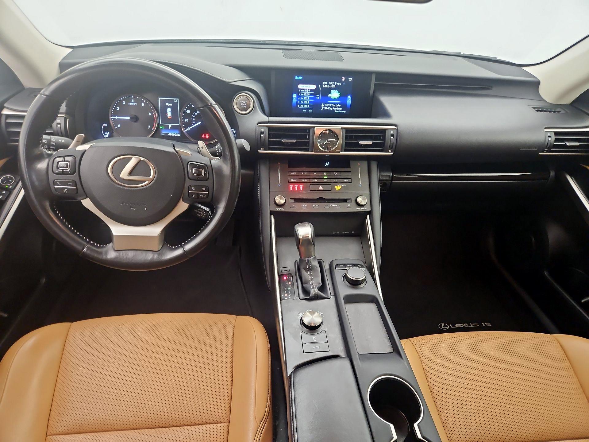 Thumbnail: 2020 Lexus IS - 9