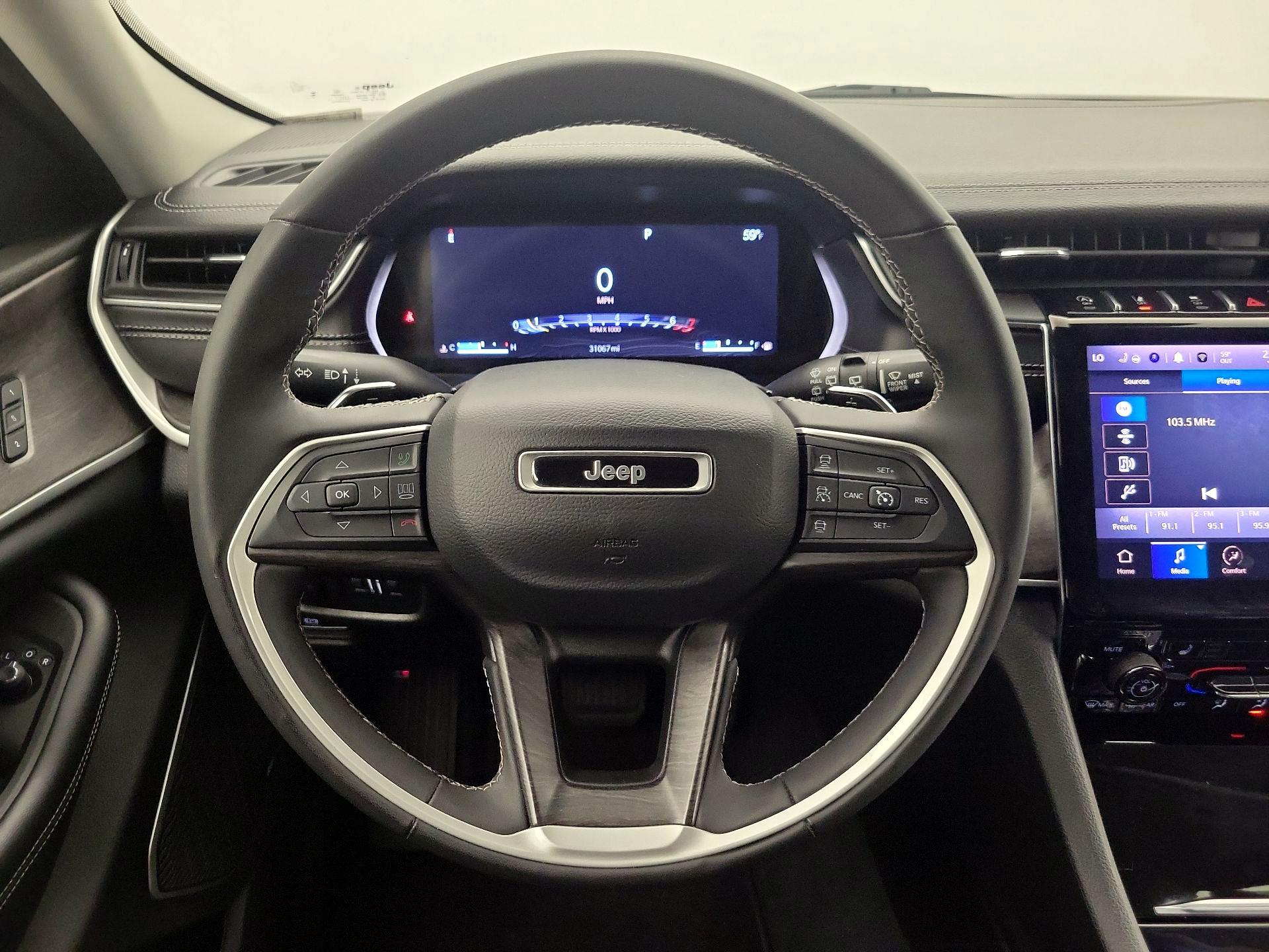 Thumbnail: 2023 Jeep Grand Cherokee - 10