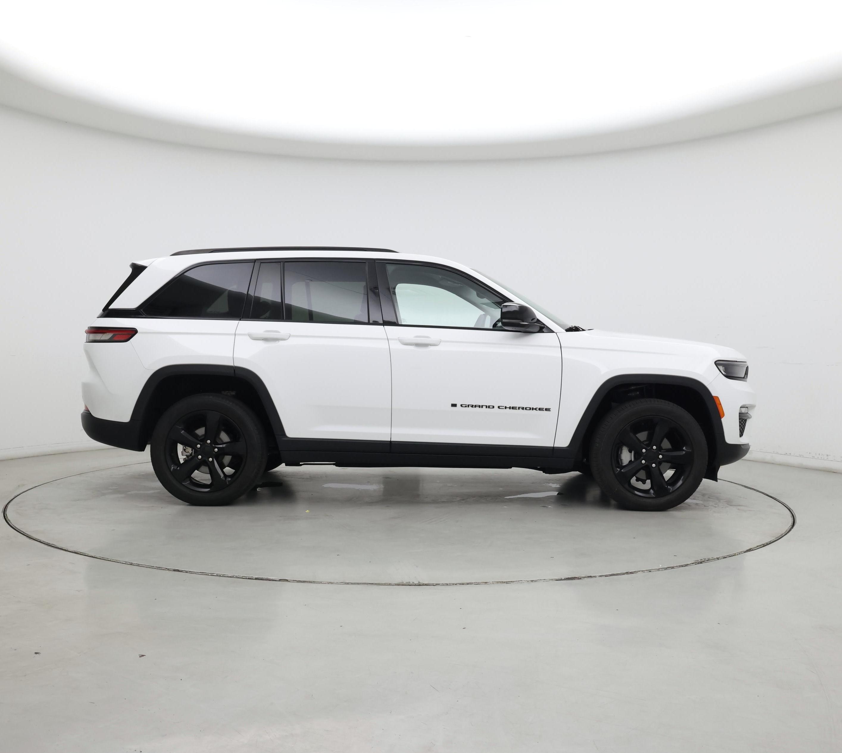 Thumbnail: 2023 Jeep Grand Cherokee - 7
