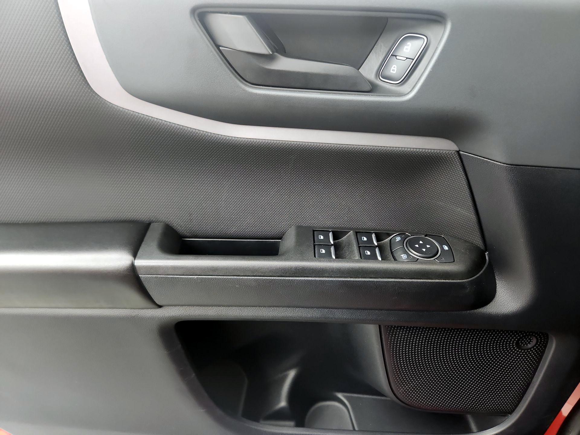 Thumbnail: 2023 Ford Bronco Sport - 10