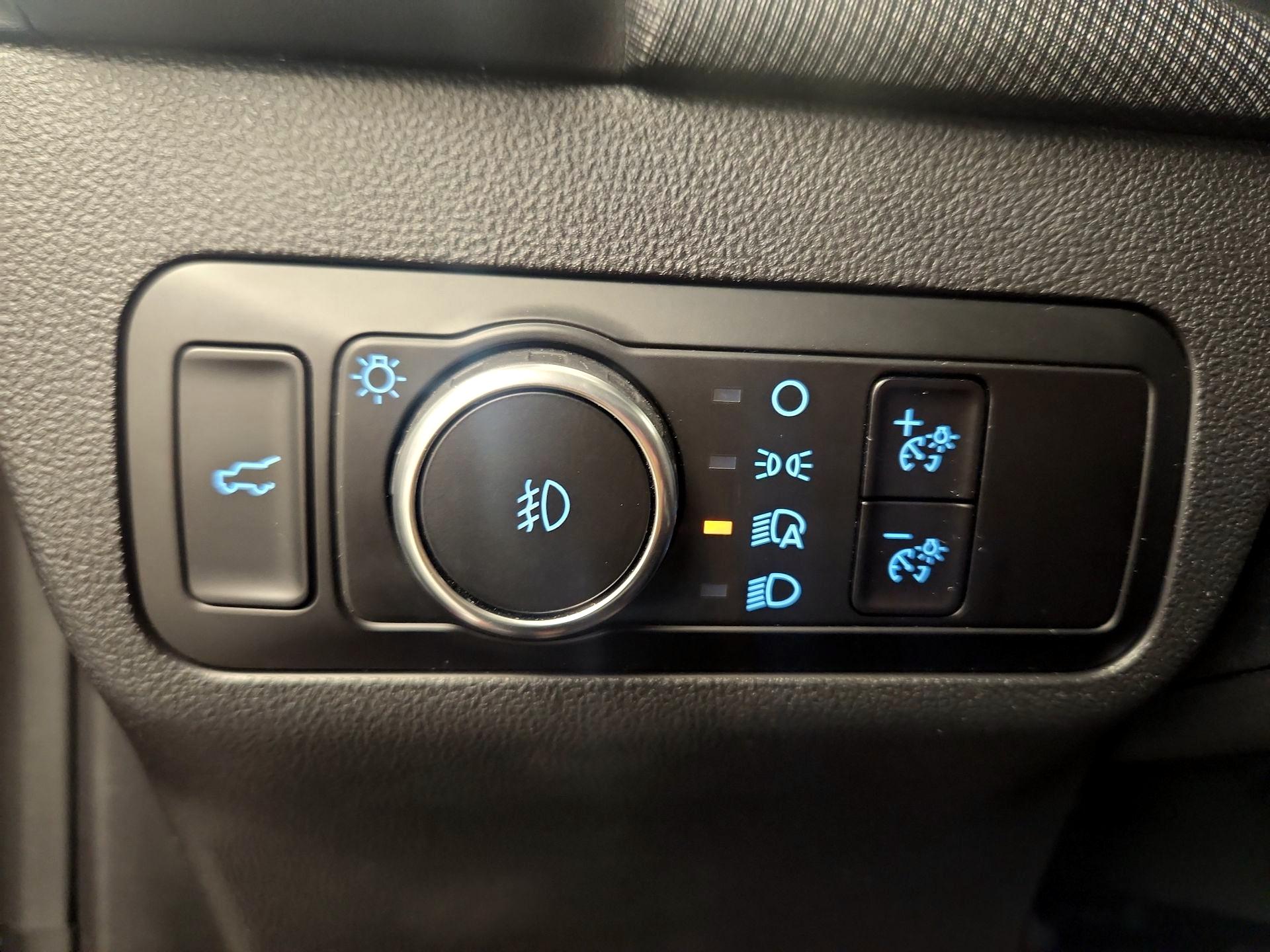 Thumbnail: 2023 Ford Bronco Sport - 11