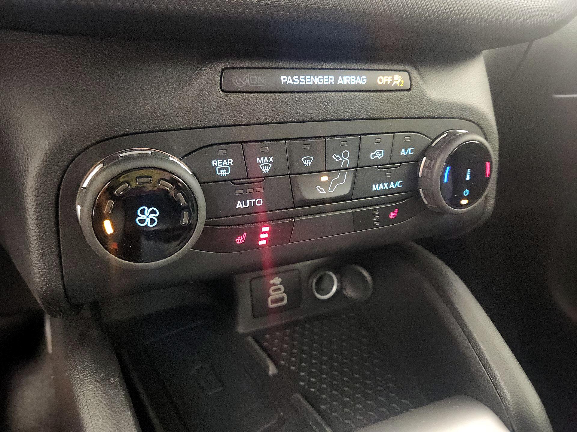 Thumbnail: 2023 Ford Bronco Sport - 14