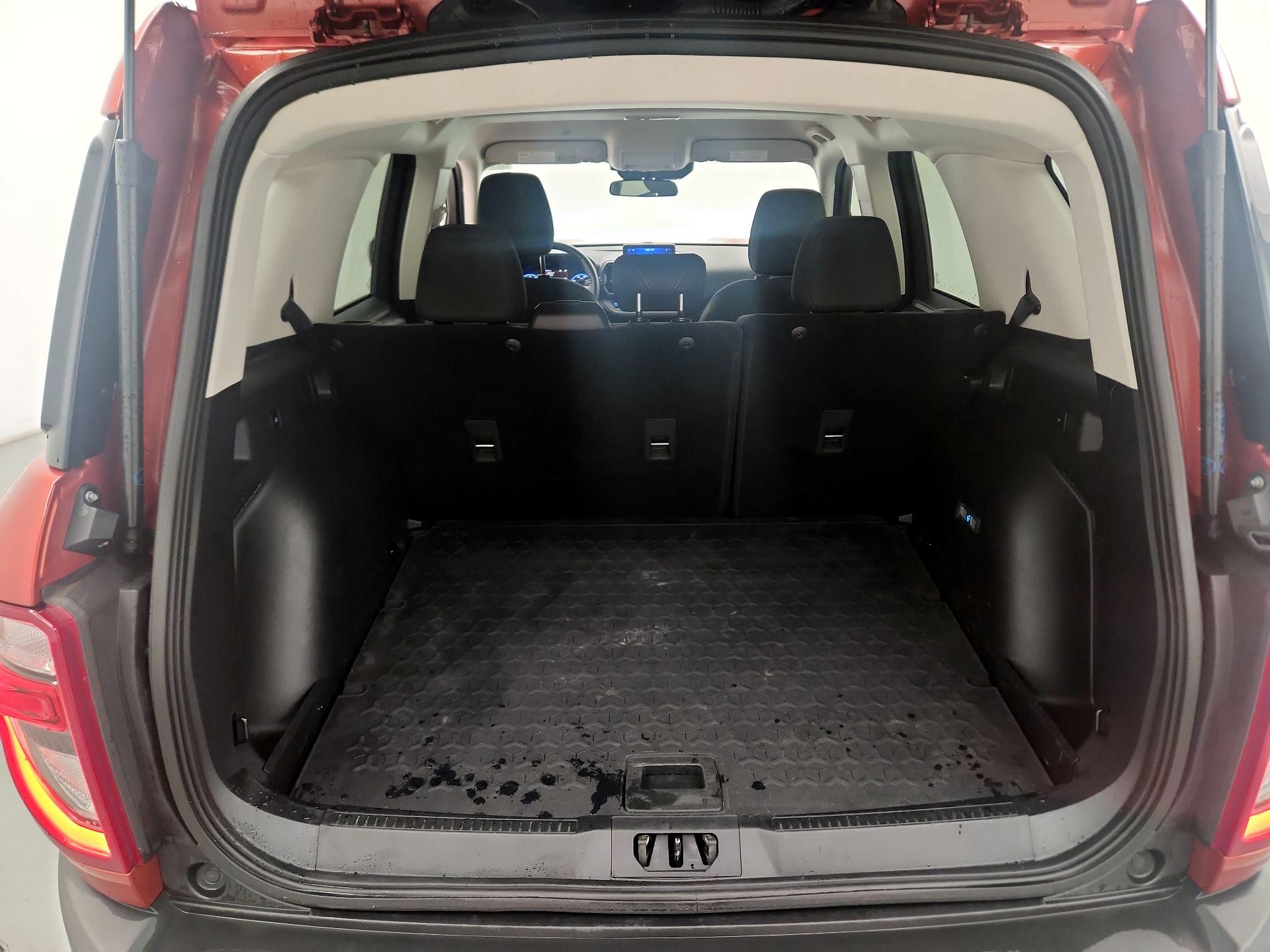 Thumbnail: 2023 Ford Bronco Sport - 18