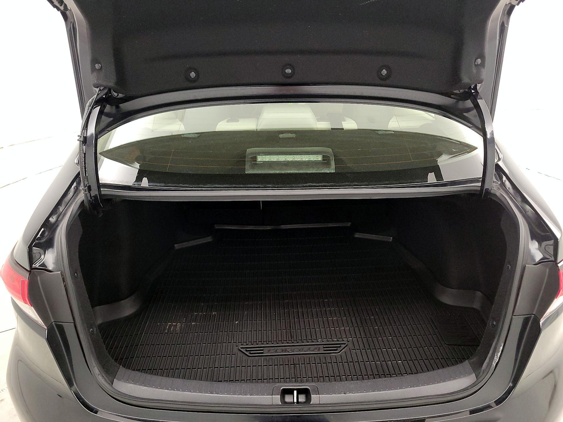 Thumbnail: 2023 Toyota Corolla - 20